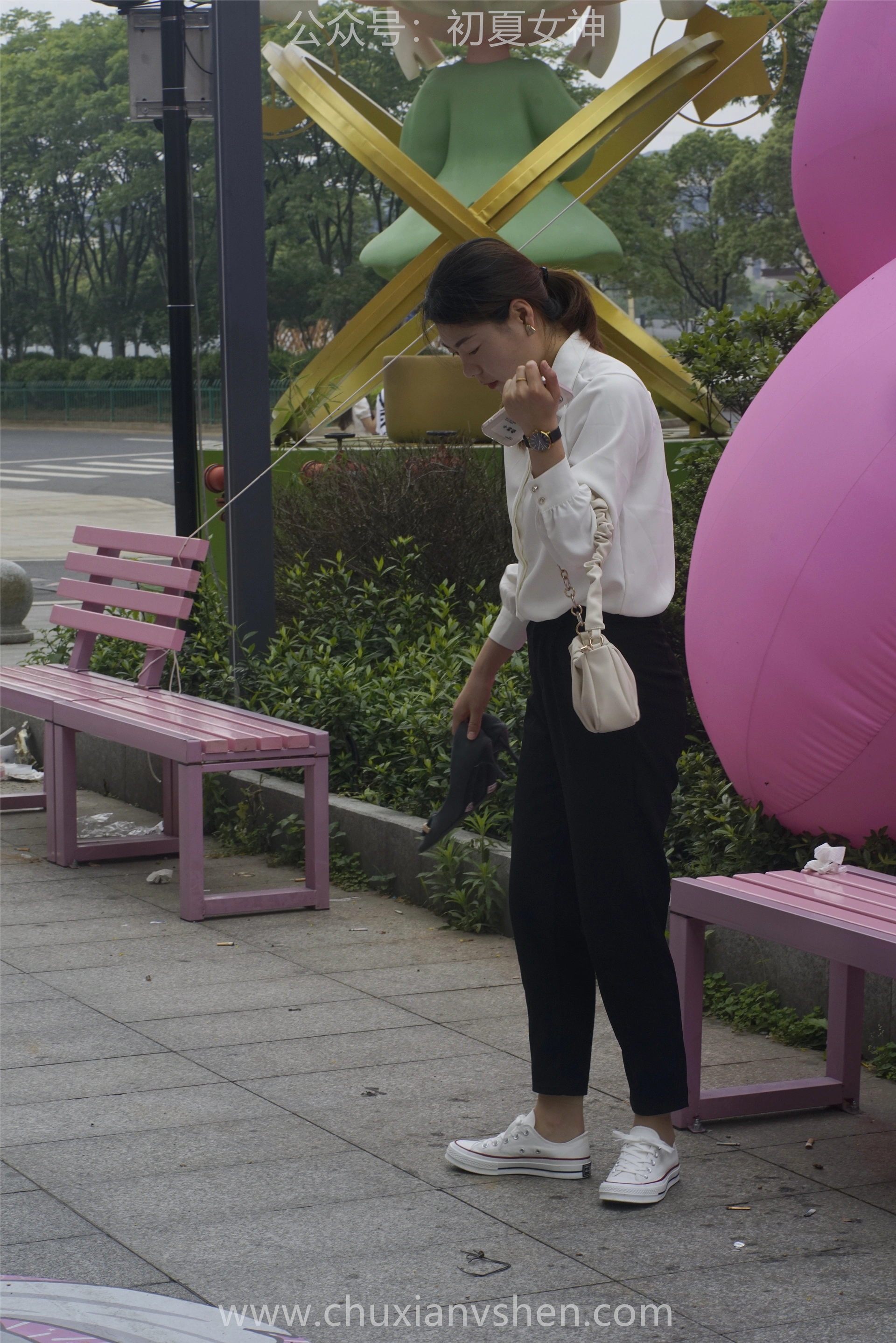 初夏女神 NO.060 小悦悦 职场小白[129P+1V／5.48GB]