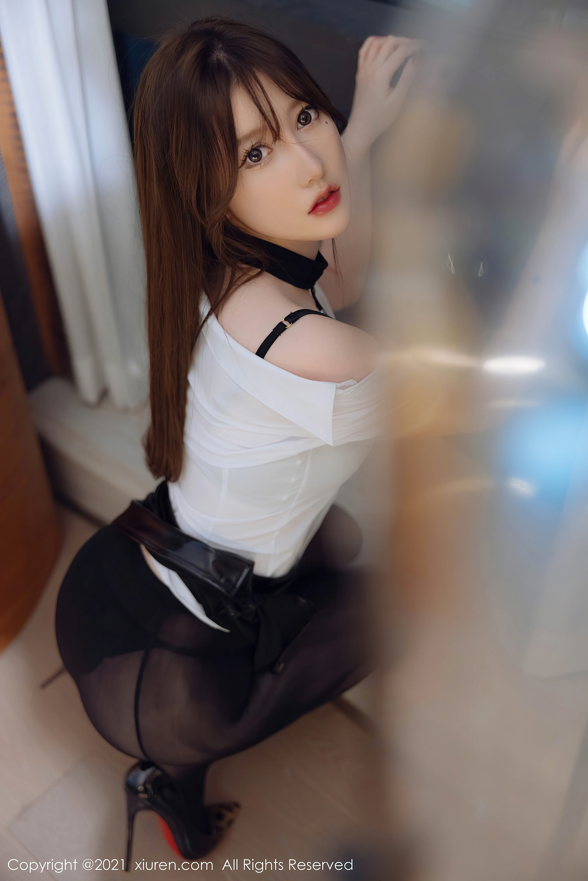 XiuRen秀人网 2021.12.28 No.4395 美桃酱 黑丝清纯[51+1P 517MB]