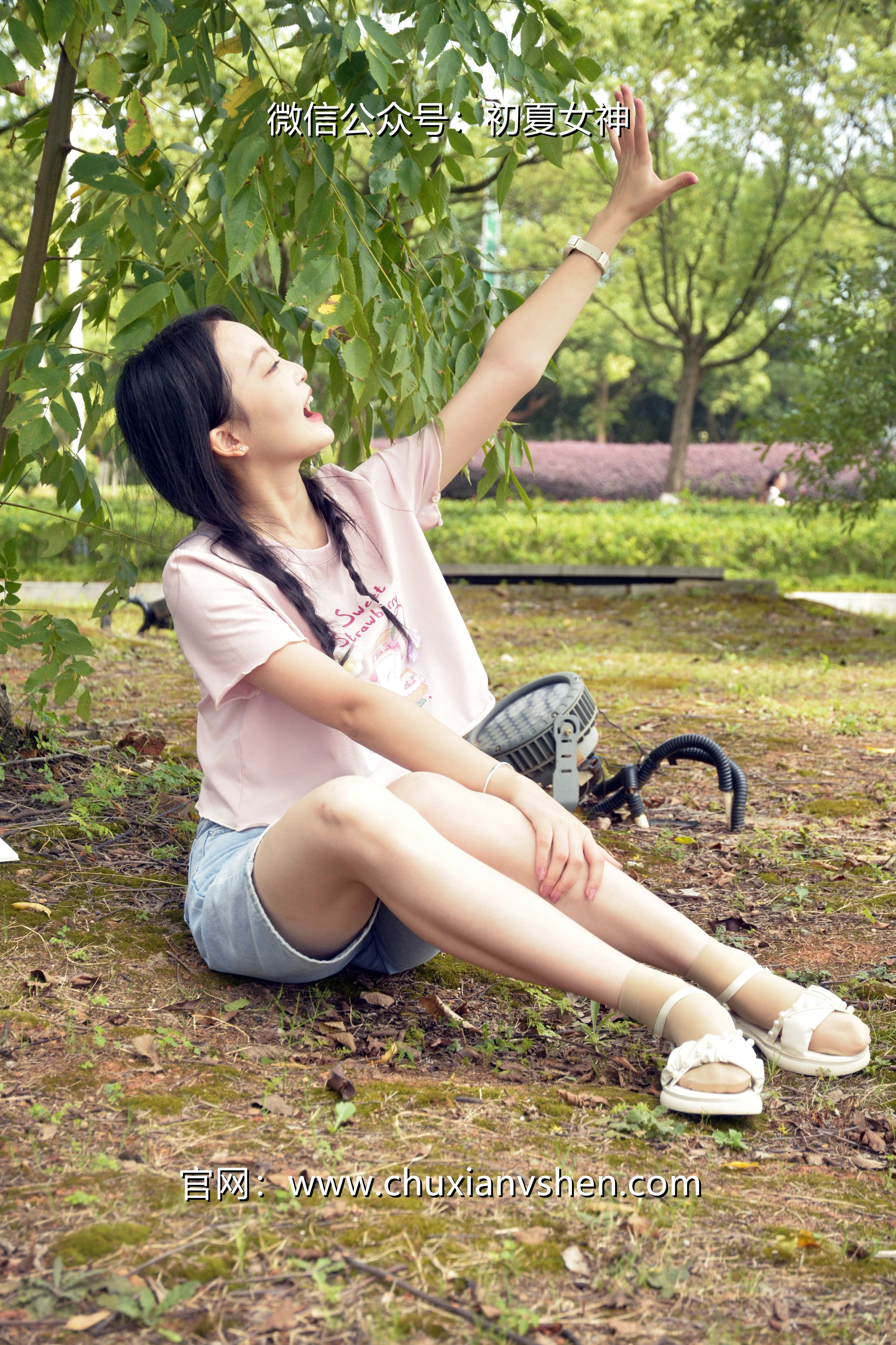 初夏女神 NO.084 双双 回到童年[121P+1V／4.92GB]