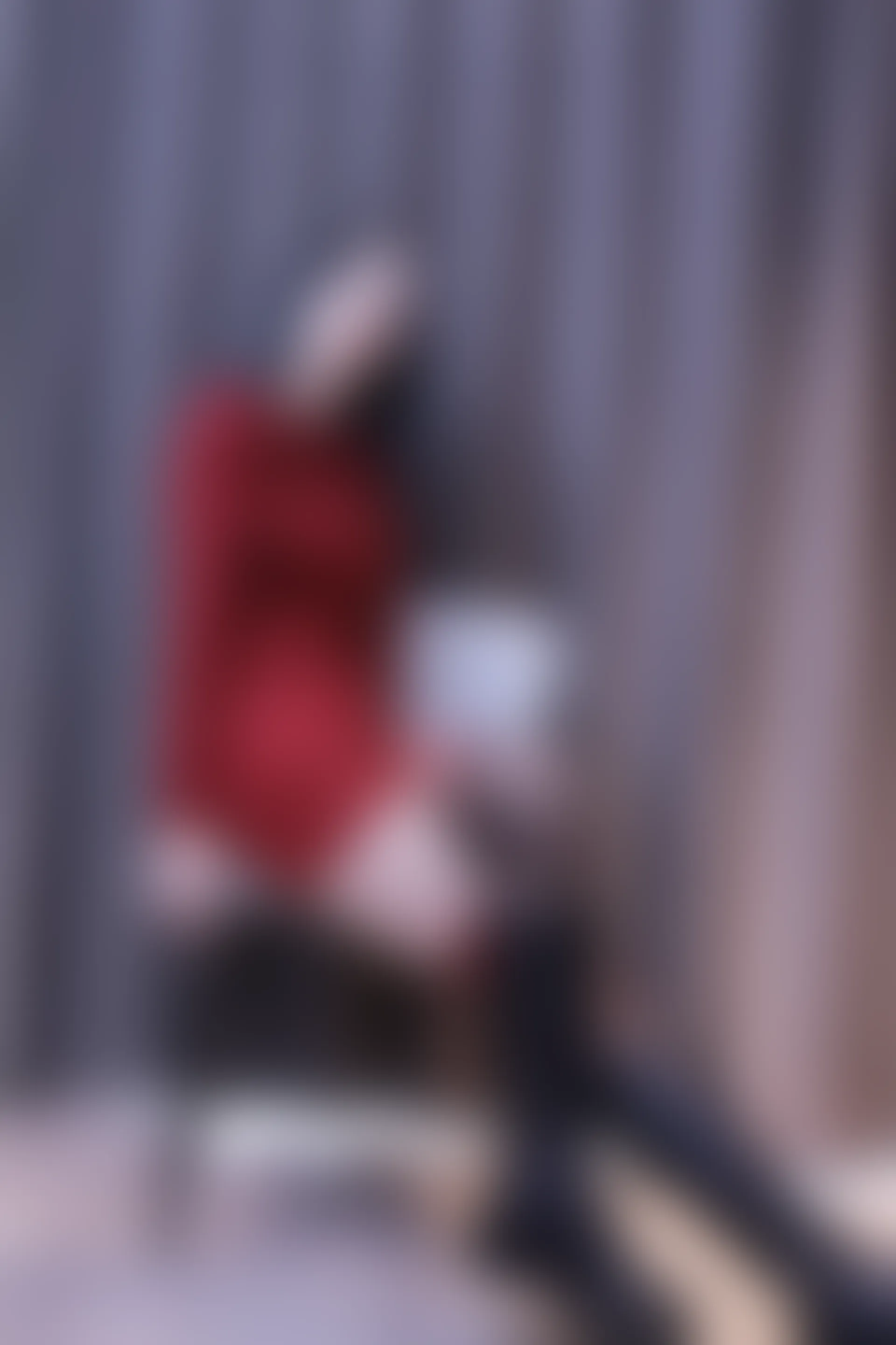 初夏女神 NO.006 依依 M码酒红连衣裙搭黑色长靴[140P+1V／6.76GB]