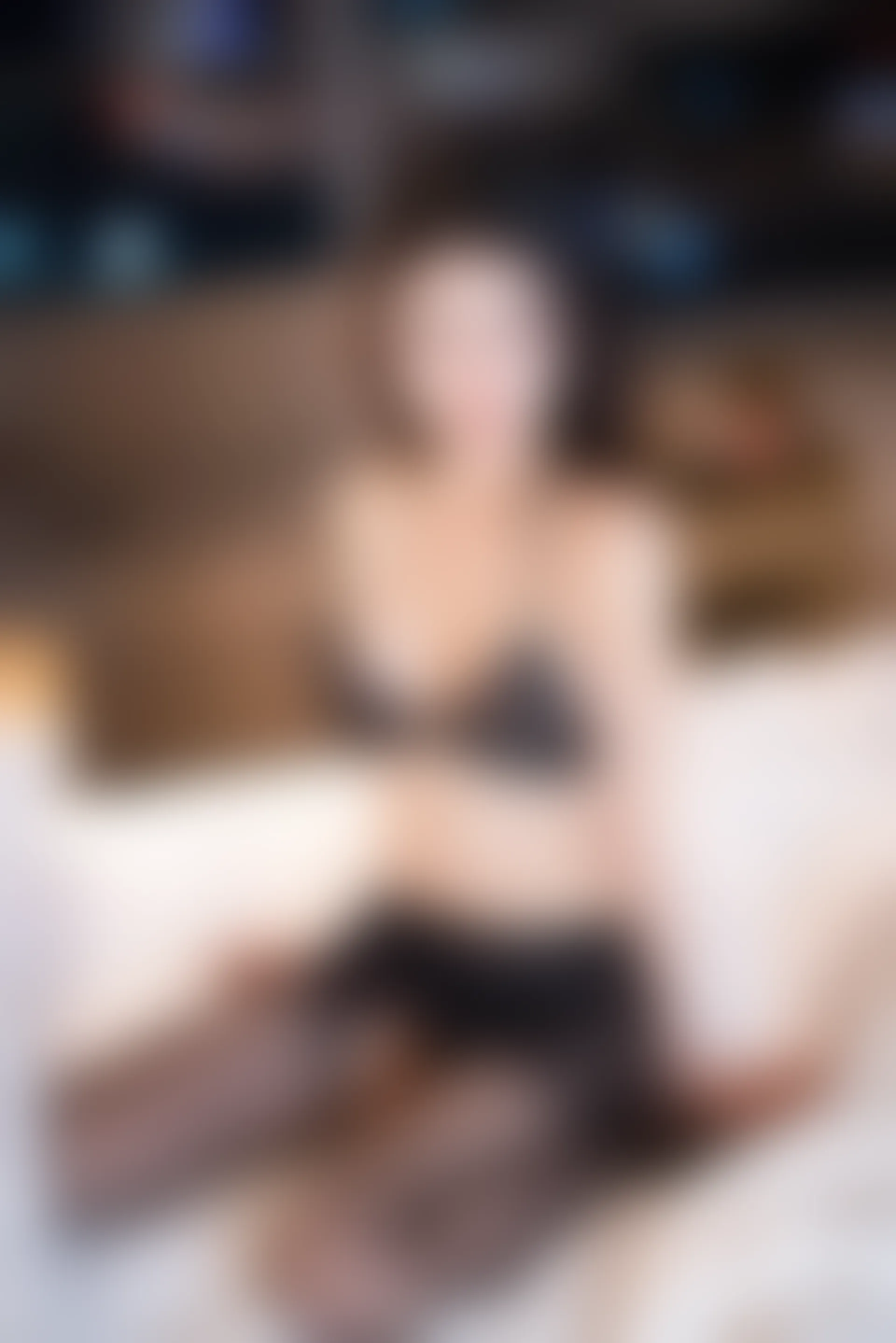 XiuRen秀人网 2021.11.01 No.4147 媛媛酱belle 黑丝 手铐[43+1P 383MB]
