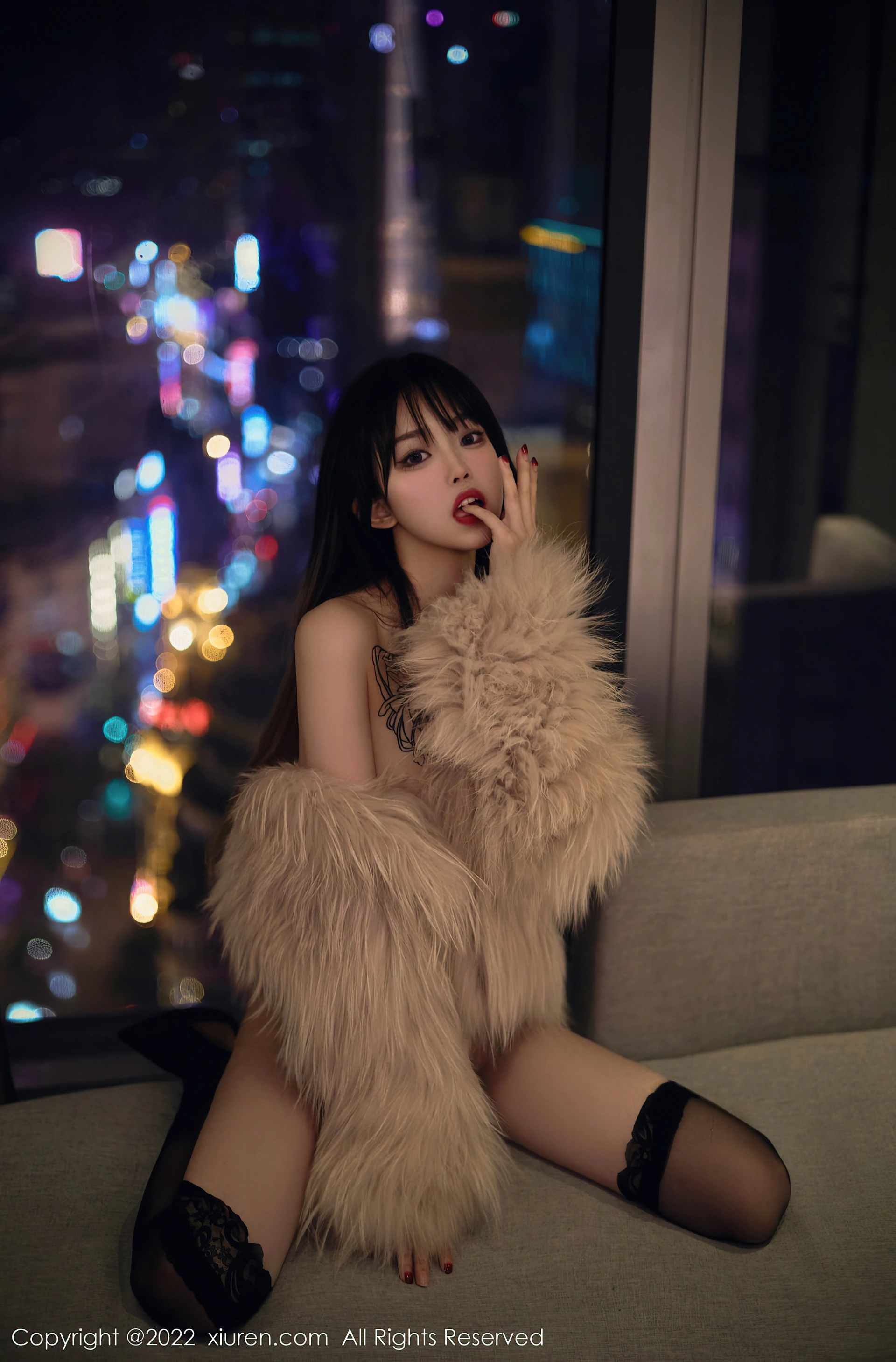 XiuRen秀人网 2022.01.10 No.4441 奶瓶. 美腿黑丝[51+1P 521MB]