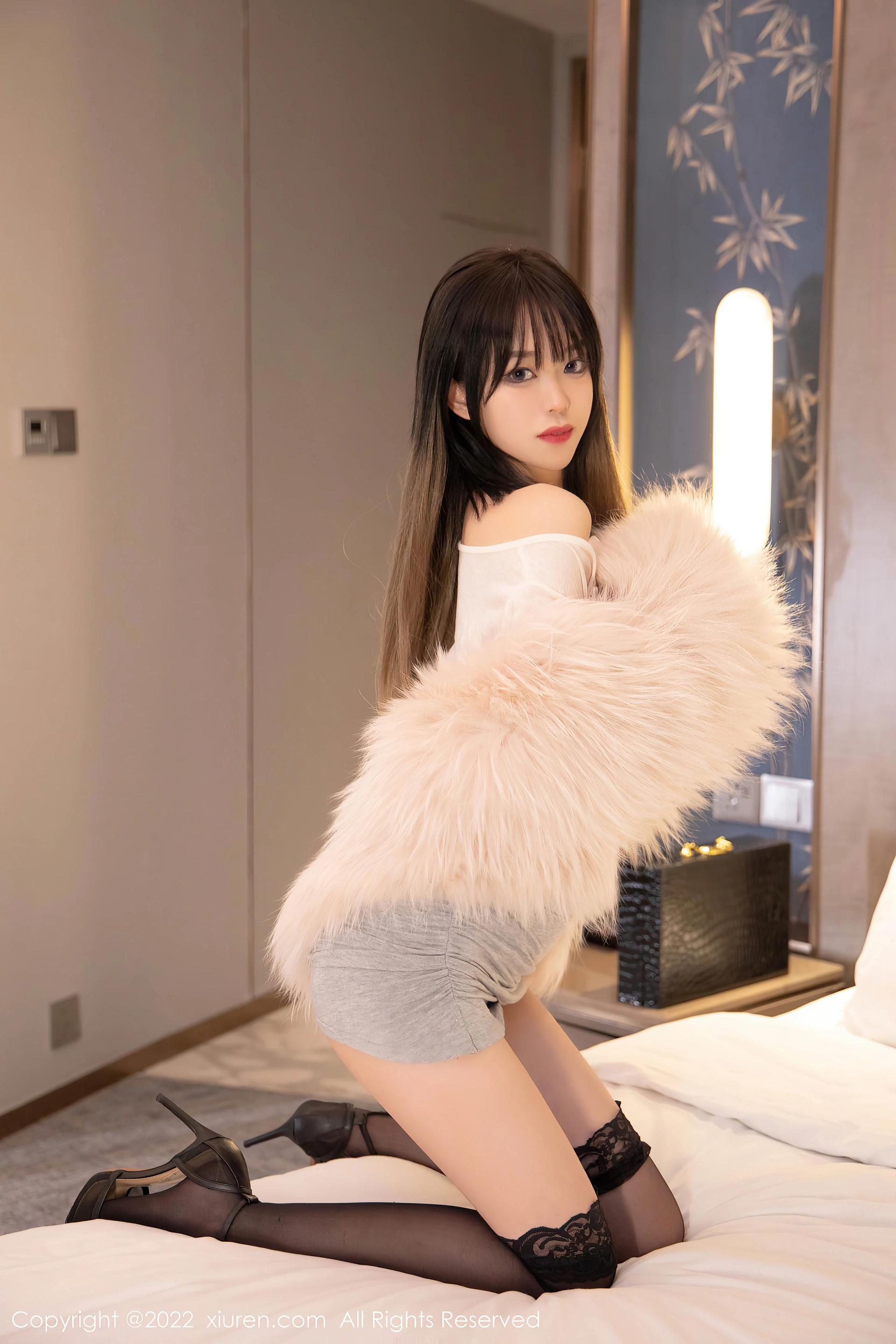 XiuRen秀人网 2022.01.10 No.4441 奶瓶. 美腿黑丝[51+1P 521MB]
