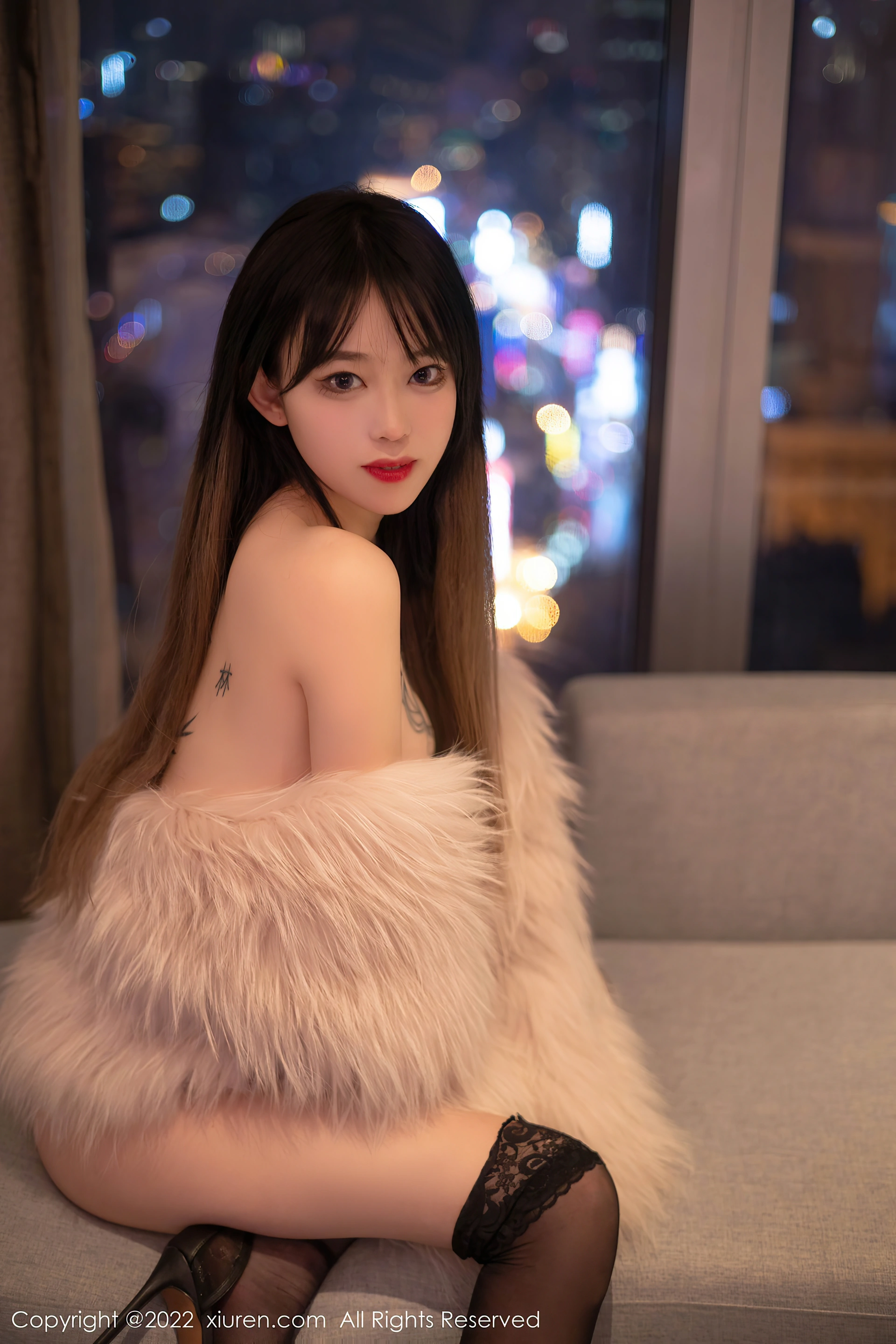XiuRen秀人网 2022.01.10 No.4441 奶瓶. 美腿黑丝[51+1P 521MB]