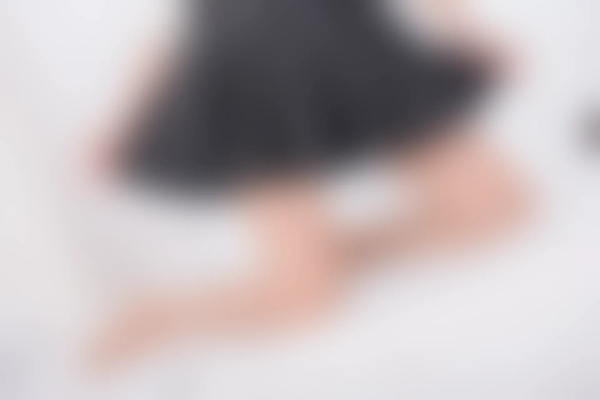 SSA丝社 超清写真 NO.026 芷沫 混血美女的进口油亮咖啡色丝袜初体验[99P-944MB]