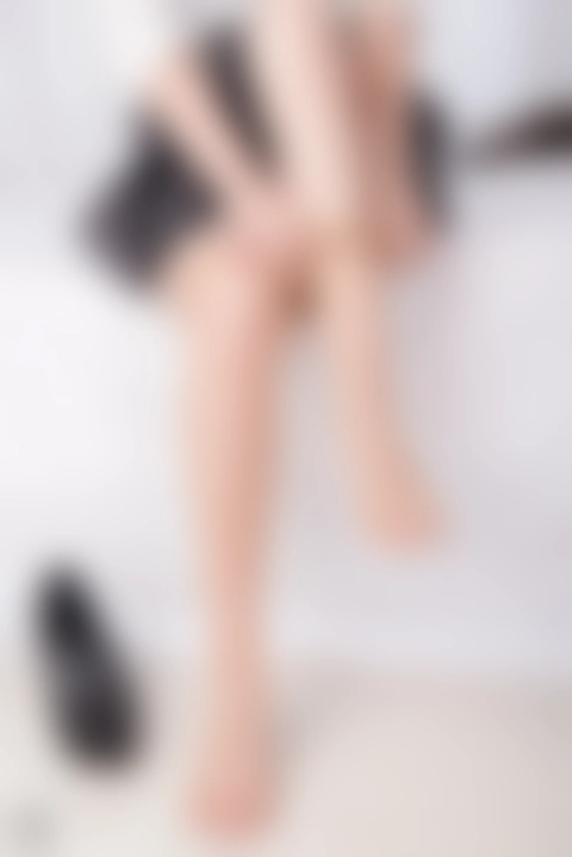 SSA丝社 超清写真 NO.026 芷沫 混血美女的进口油亮咖啡色丝袜初体验[99P-944MB]