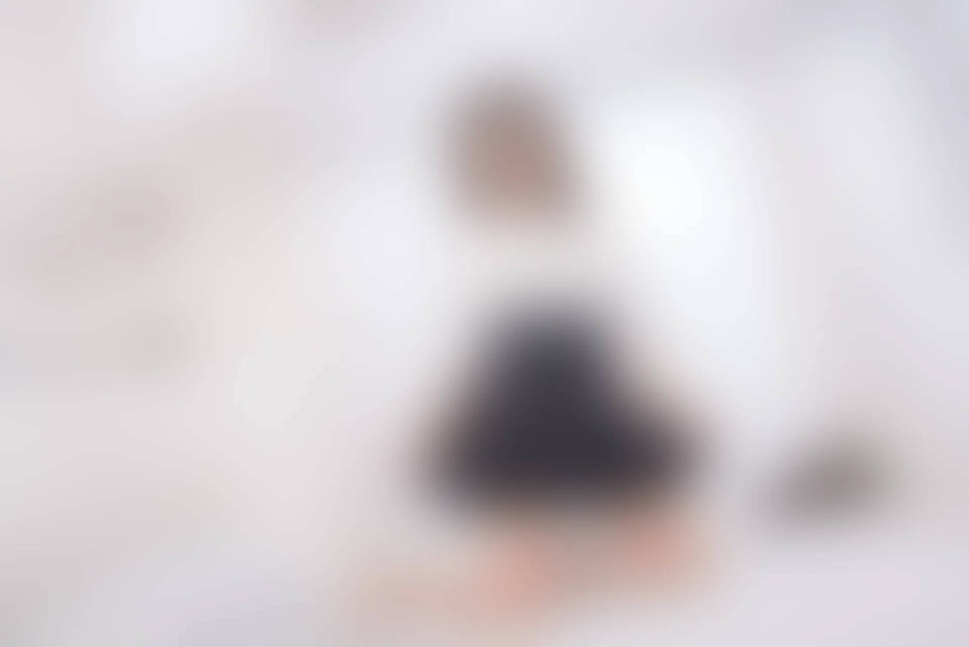 SSA丝社 超清写真 NO.026 芷沫 混血美女的进口油亮咖啡色丝袜初体验[99P-944MB]