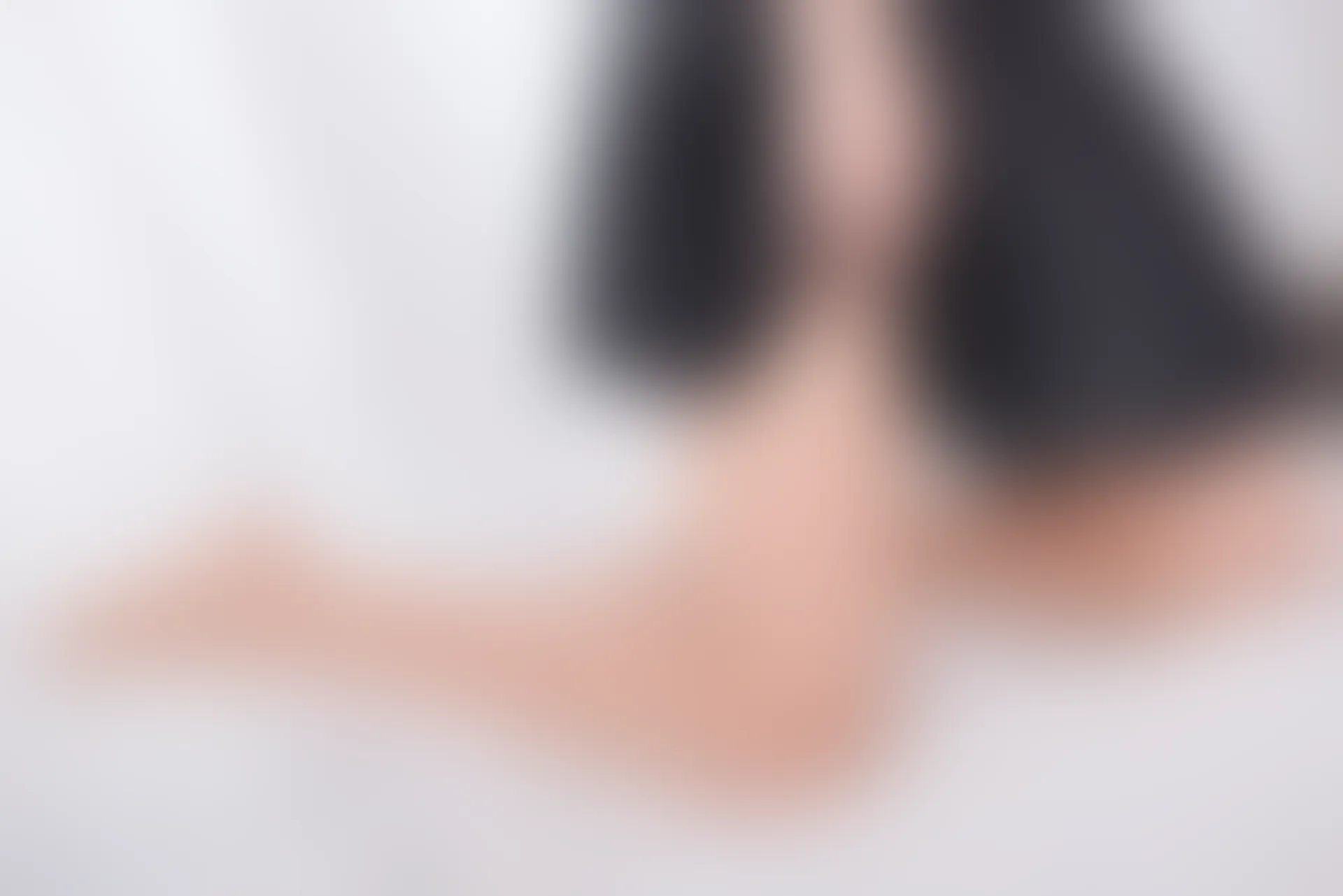 SSA丝社 超清写真 NO.026 芷沫 混血美女的进口油亮咖啡色丝袜初体验[99P-944MB]