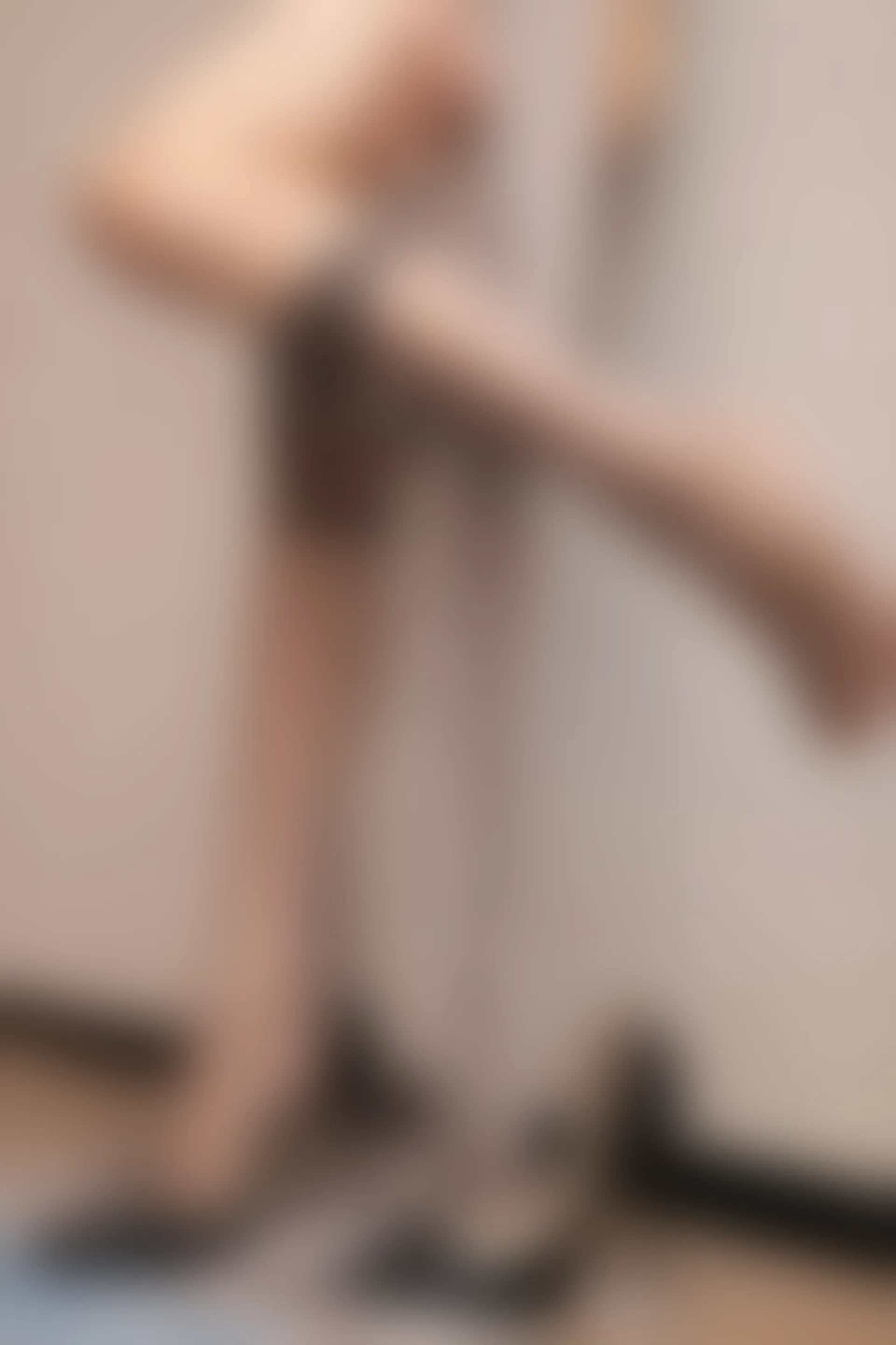 XiuRen秀人网 2022.03.16 No.4727 利世 丝袜美腿[81+1P 773MB]