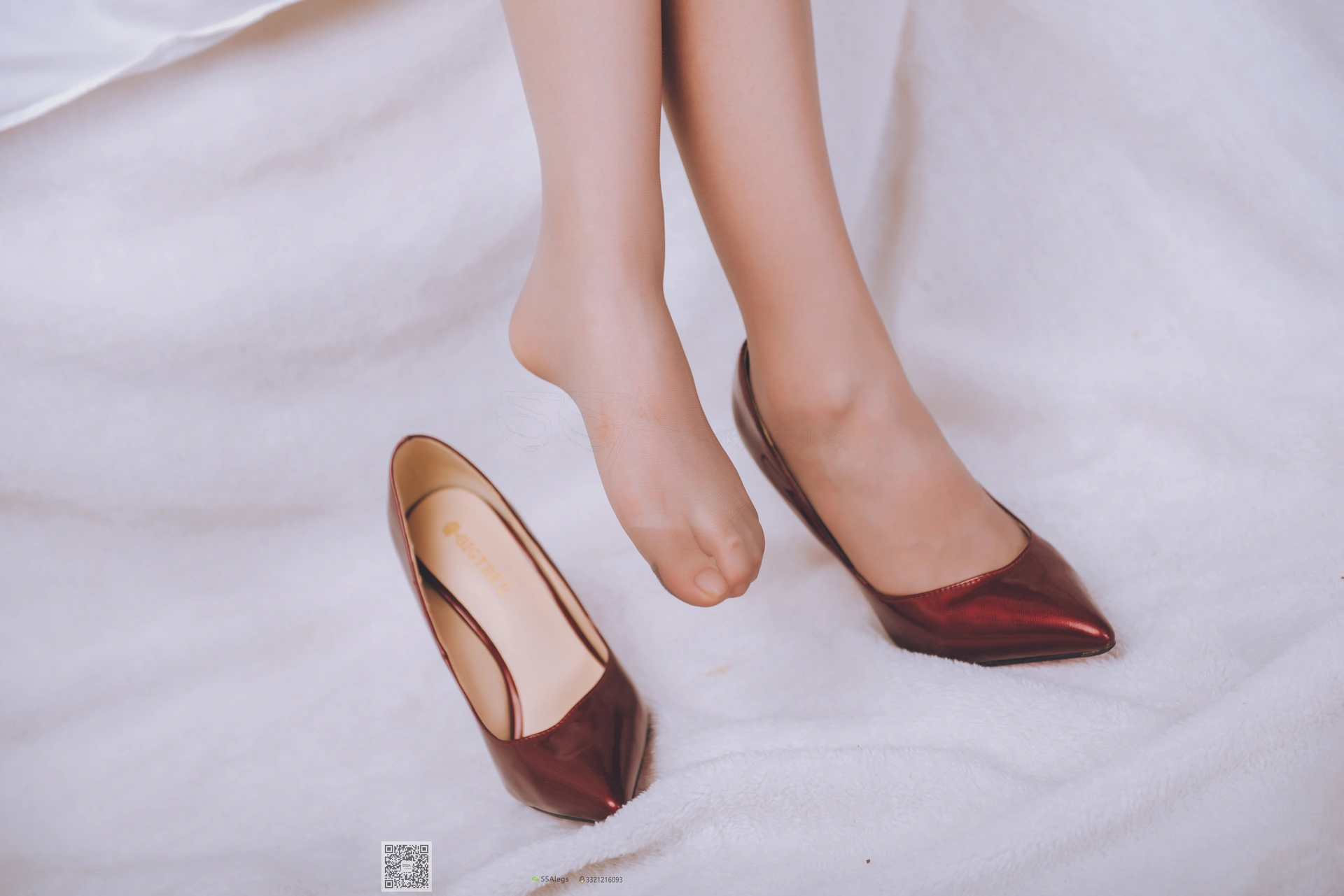 SSA丝社 超清写真 NO.020 琪琪 女秘书闺房灰丝袜[99P／845MB]