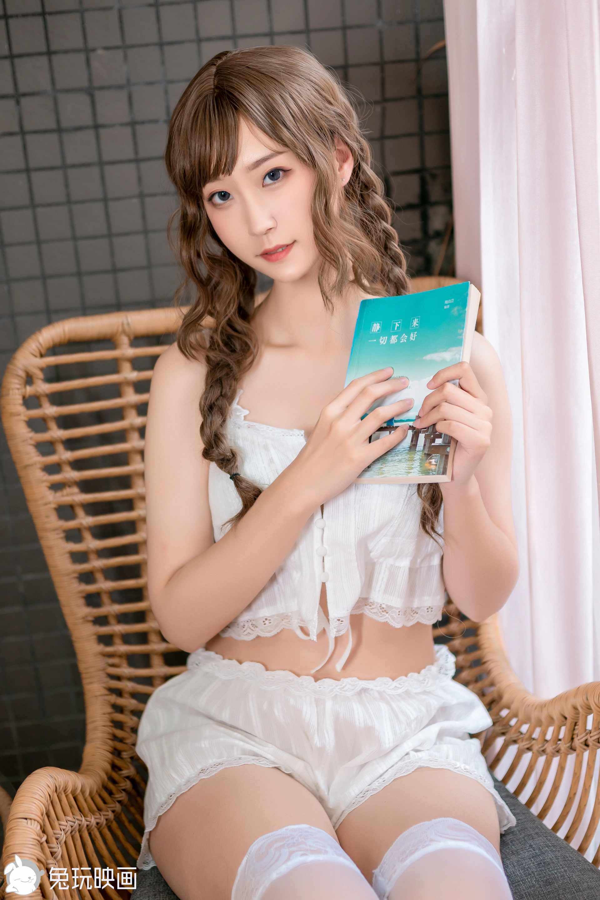 C29.005 双马尾的白色居家服 [39P-512MB]