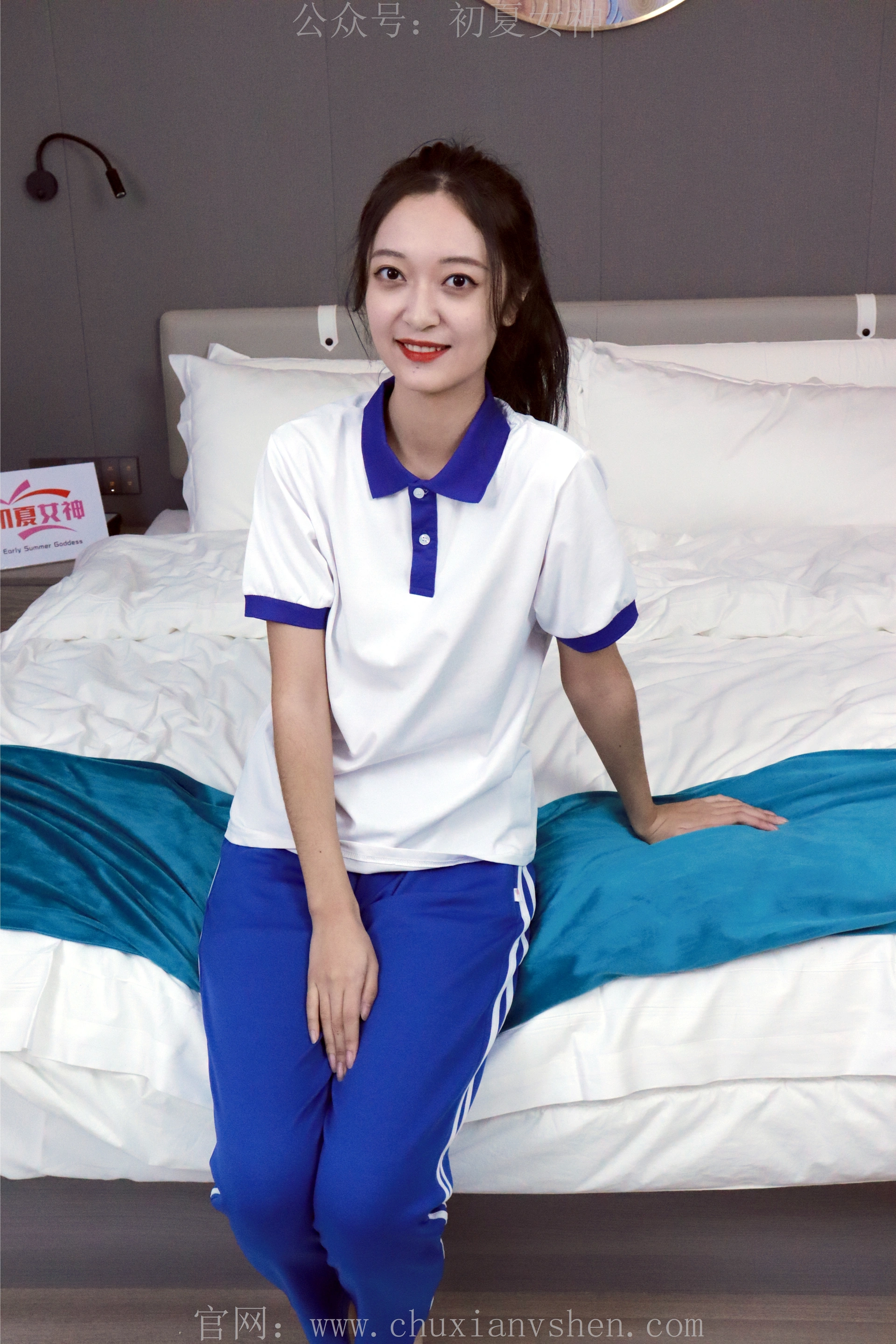 初夏女神 NO.001 依依~校服搭配37码运动鞋拍摄[126P-1V-5.45G]