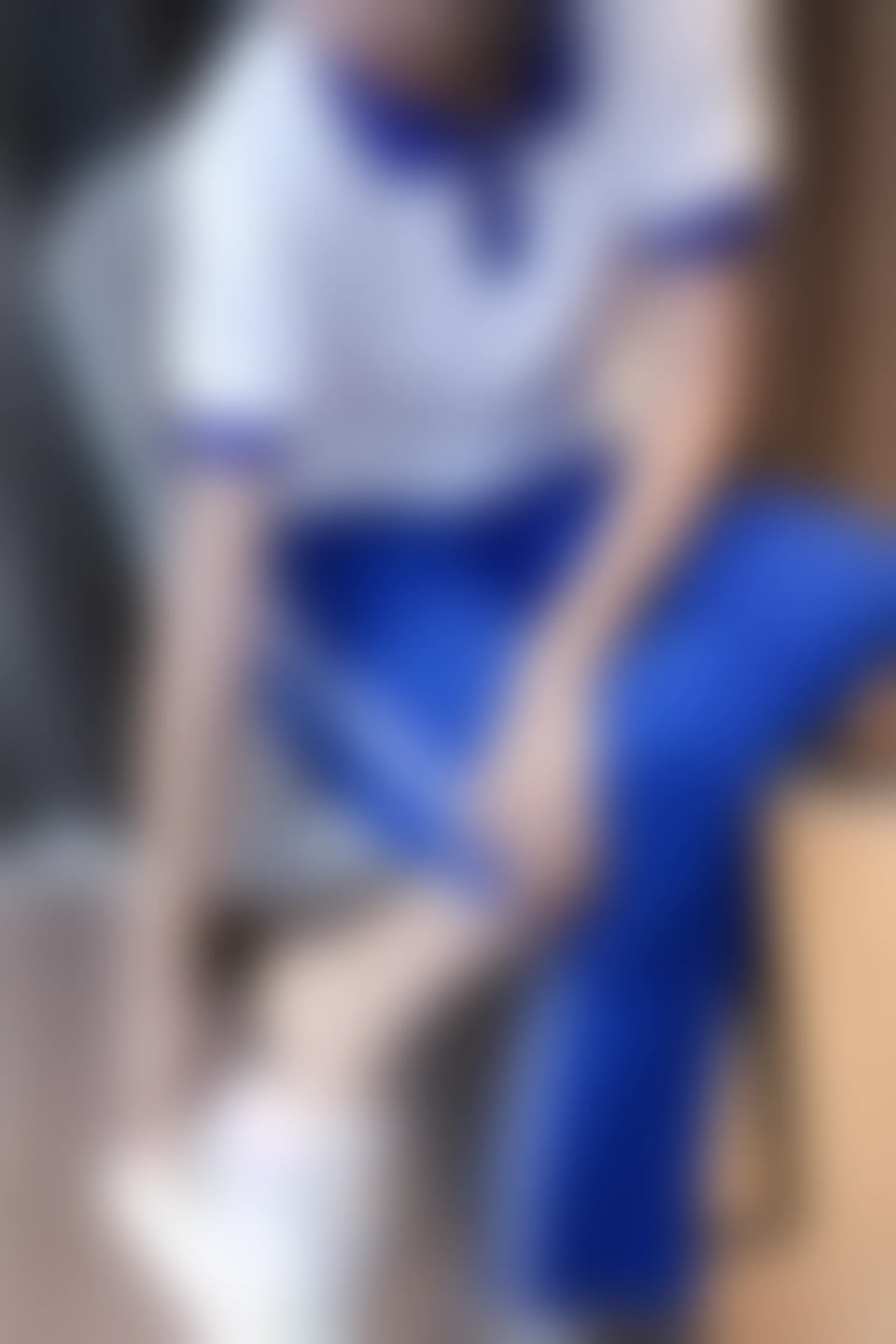 初夏女神 NO.001 依依~校服搭配37码运动鞋拍摄[126P-1V-5.45G]