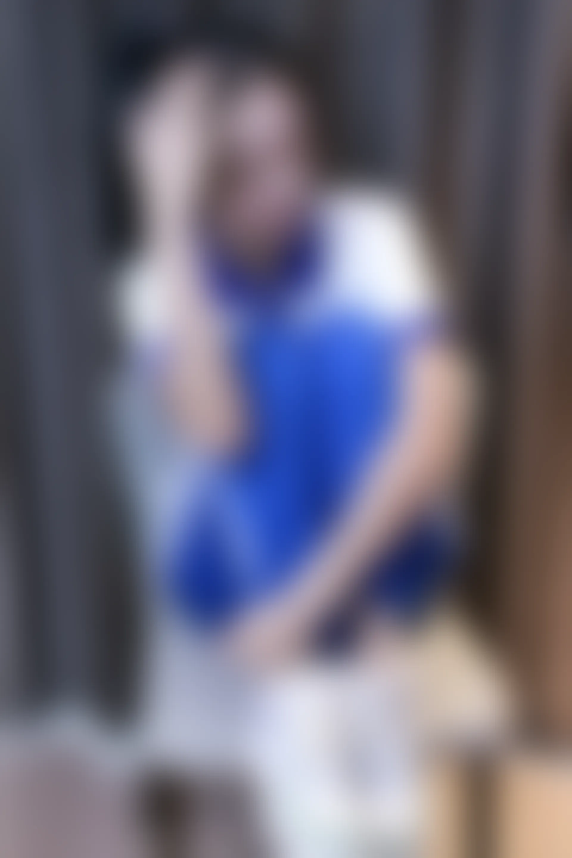 初夏女神 NO.001 依依~校服搭配37码运动鞋拍摄[126P-1V-5.45G]
