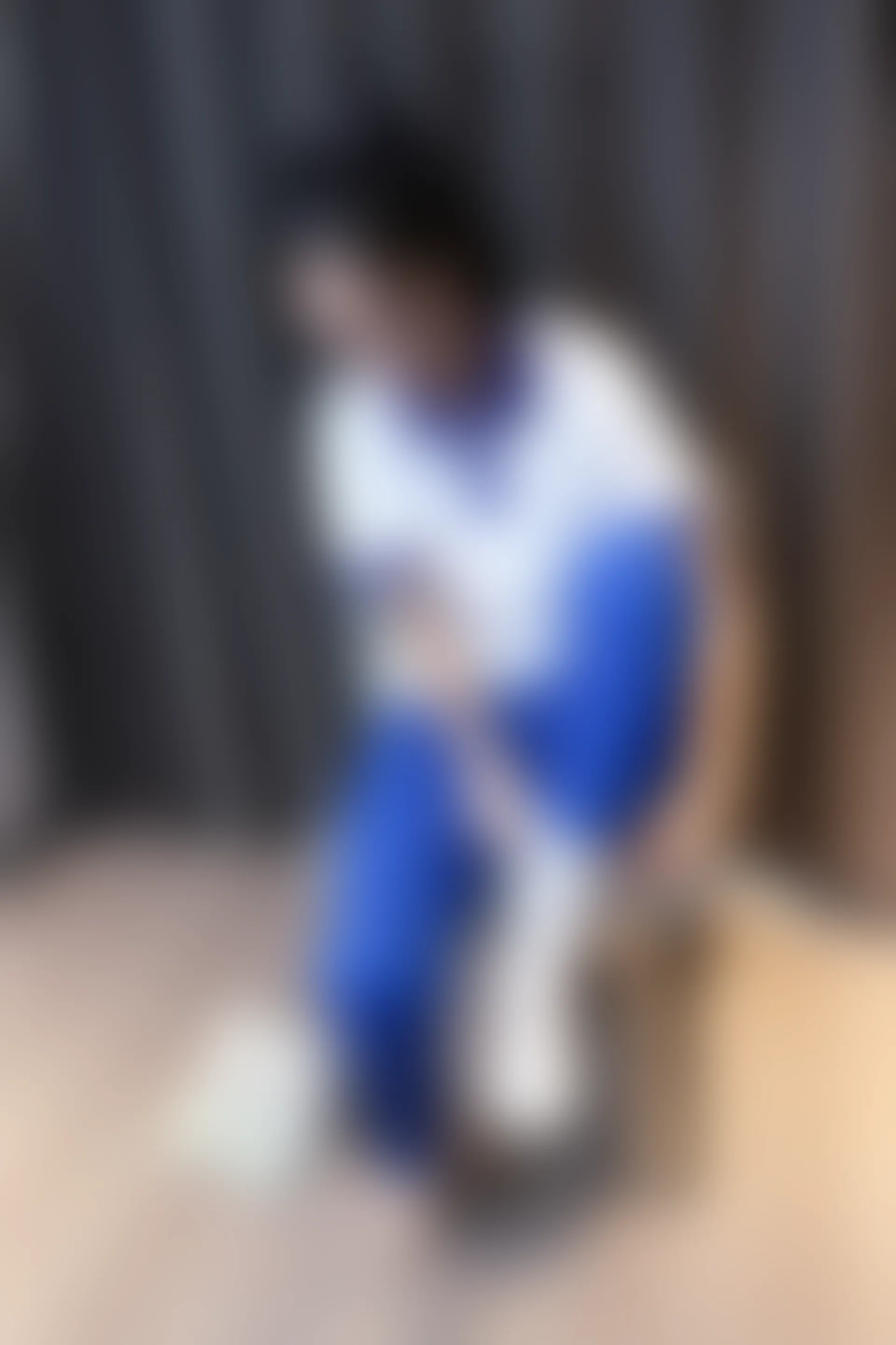 初夏女神 NO.001 依依~校服搭配37码运动鞋拍摄[126P-1V-5.45G]