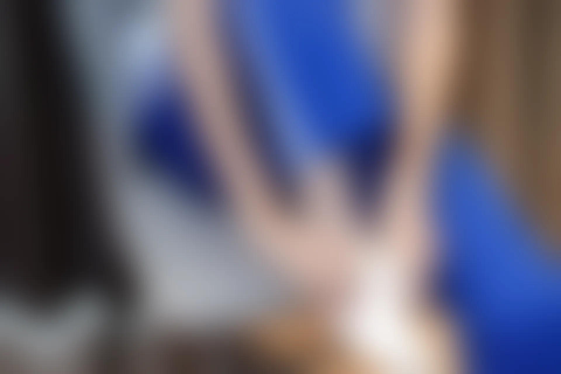 初夏女神 NO.001 依依~校服搭配37码运动鞋拍摄[126P-1V-5.45G]