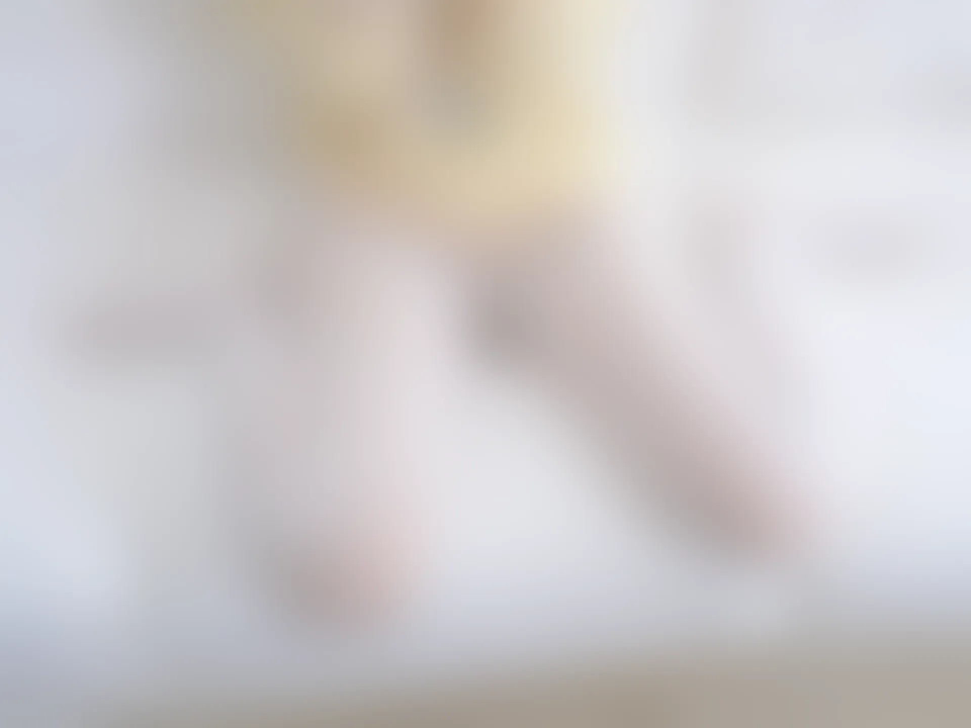 森萝财团 雨云-04E 4K 白丝双马尾卫衣+女仆装 [108P1V-6.64GB]