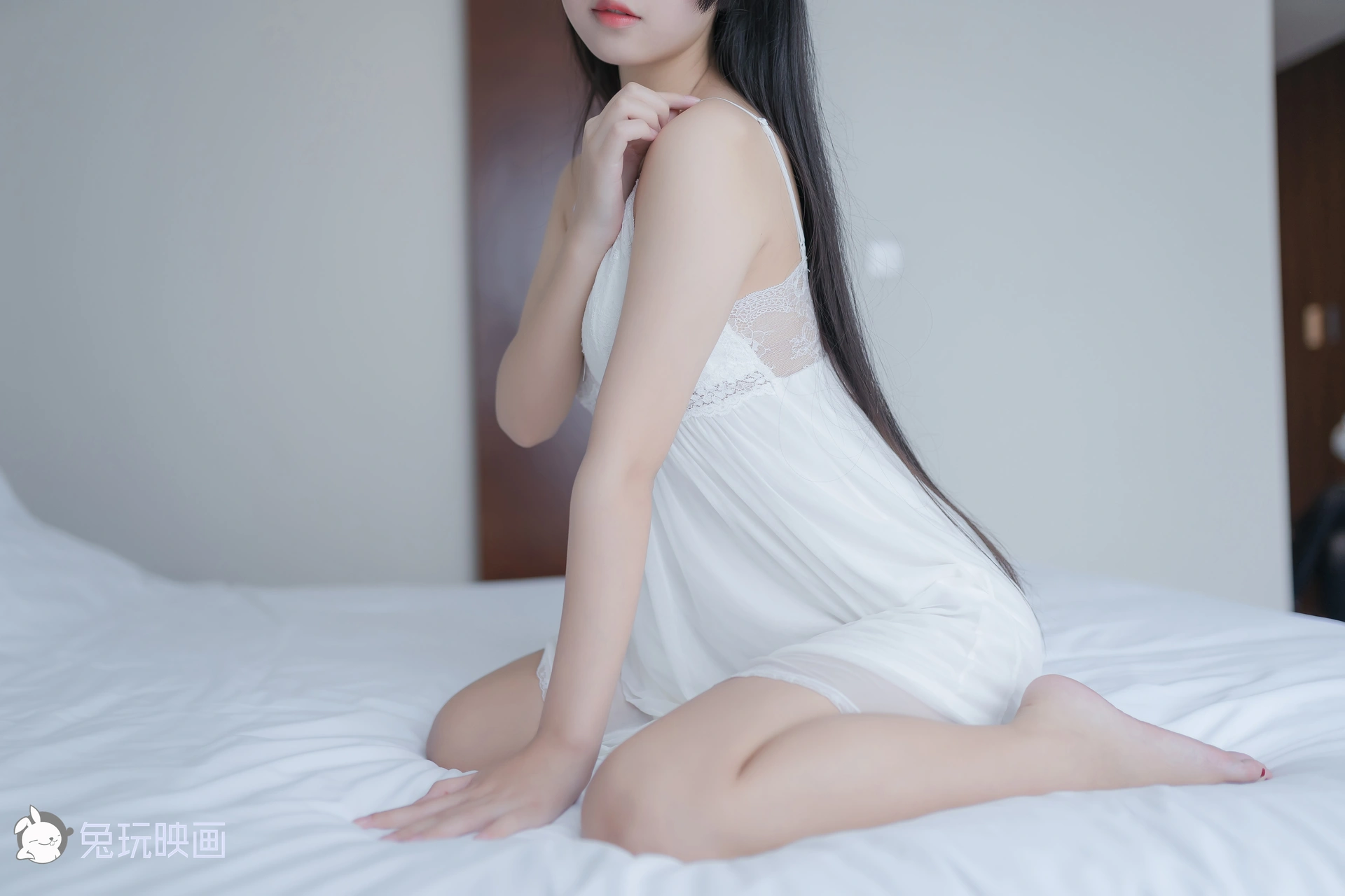 VOL.039 白纱裙 [44P-157MB]