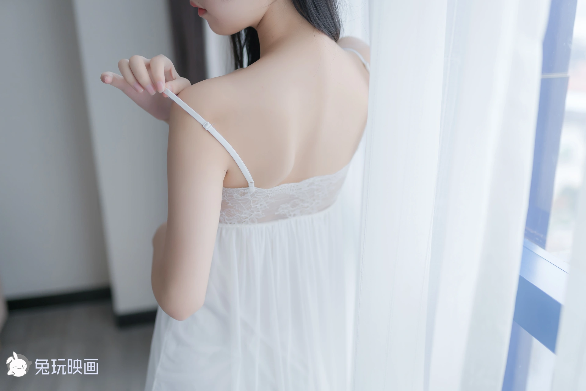 VOL.039 白纱裙 [44P-157MB]
