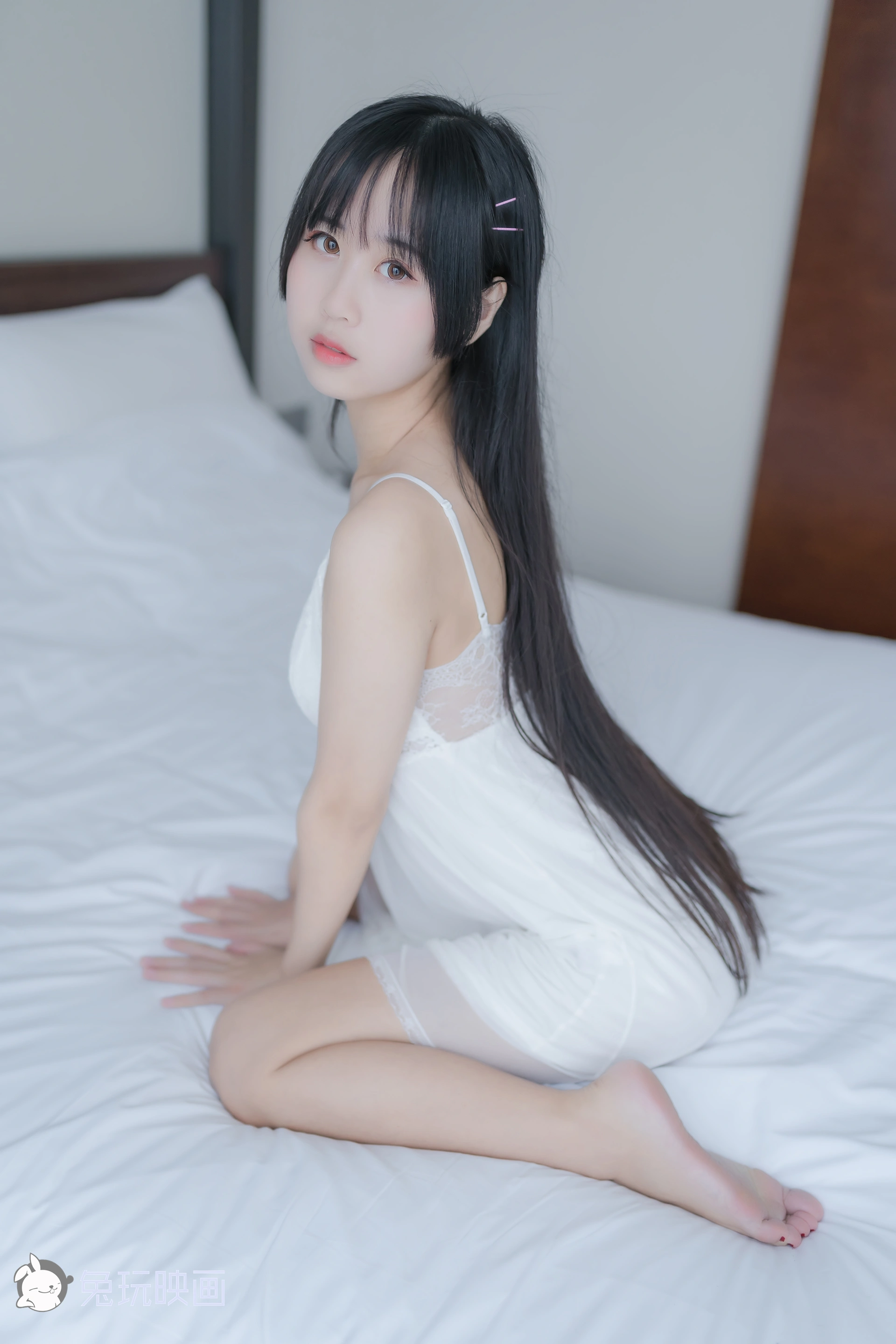 VOL.039 白纱裙 [44P-157MB]