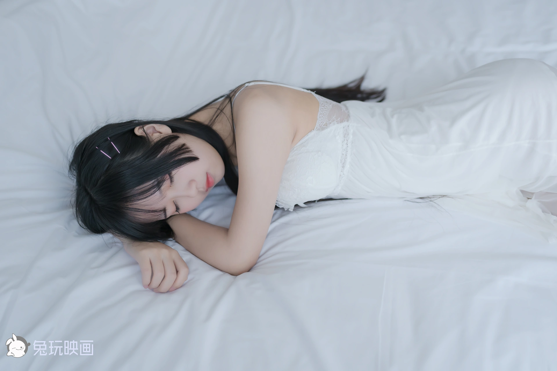 VOL.039 白纱裙 [44P-157MB]