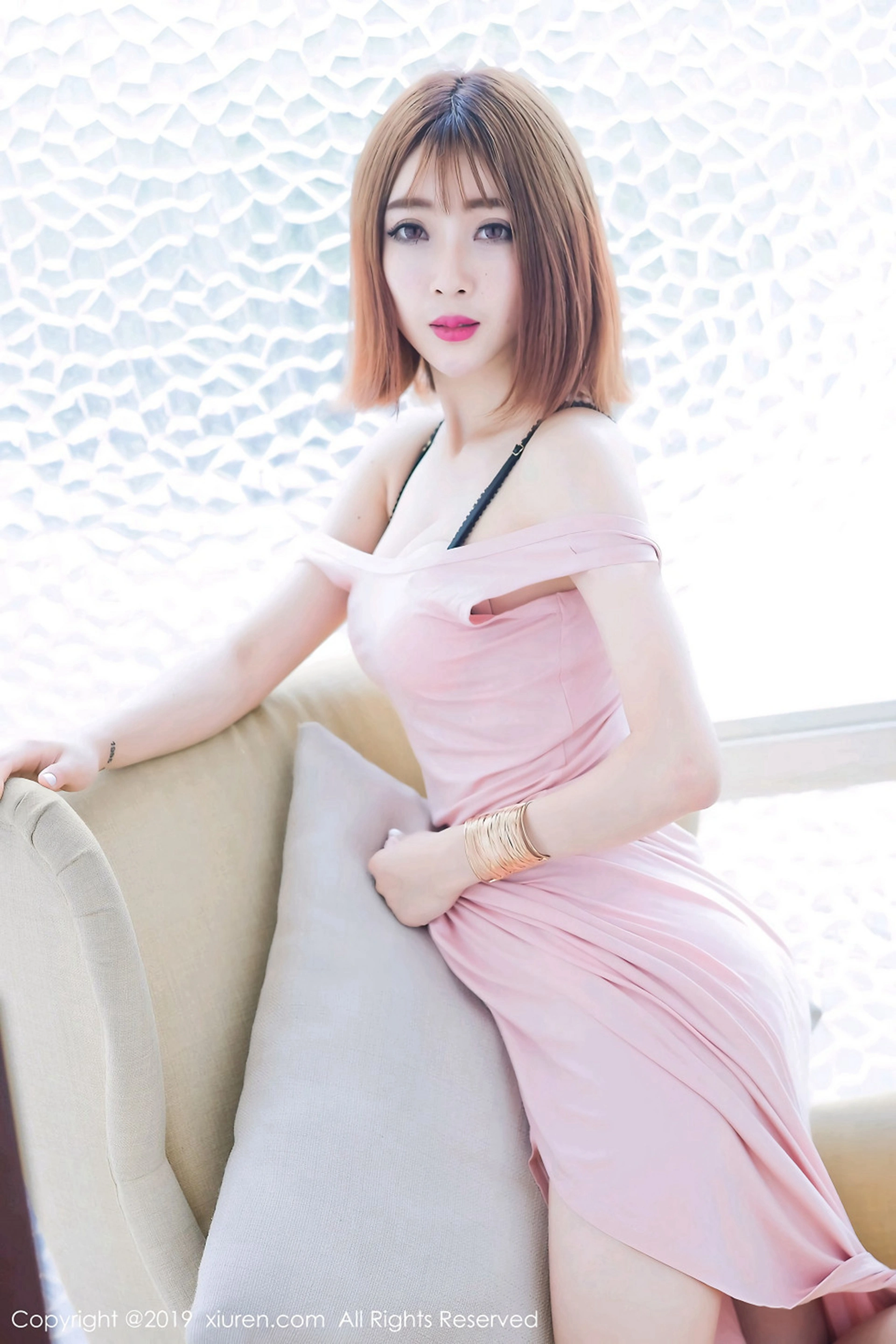 XiuRen秀人网 2019.05.15 No.1451 凌萍儿[44+1P122M]
