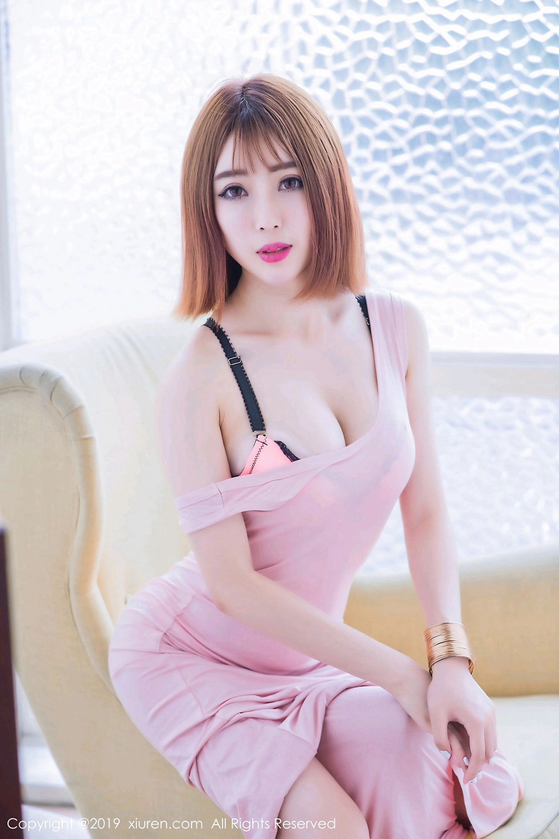 XiuRen秀人网 2019.05.15 No.1451 凌萍儿[44+1P122M]