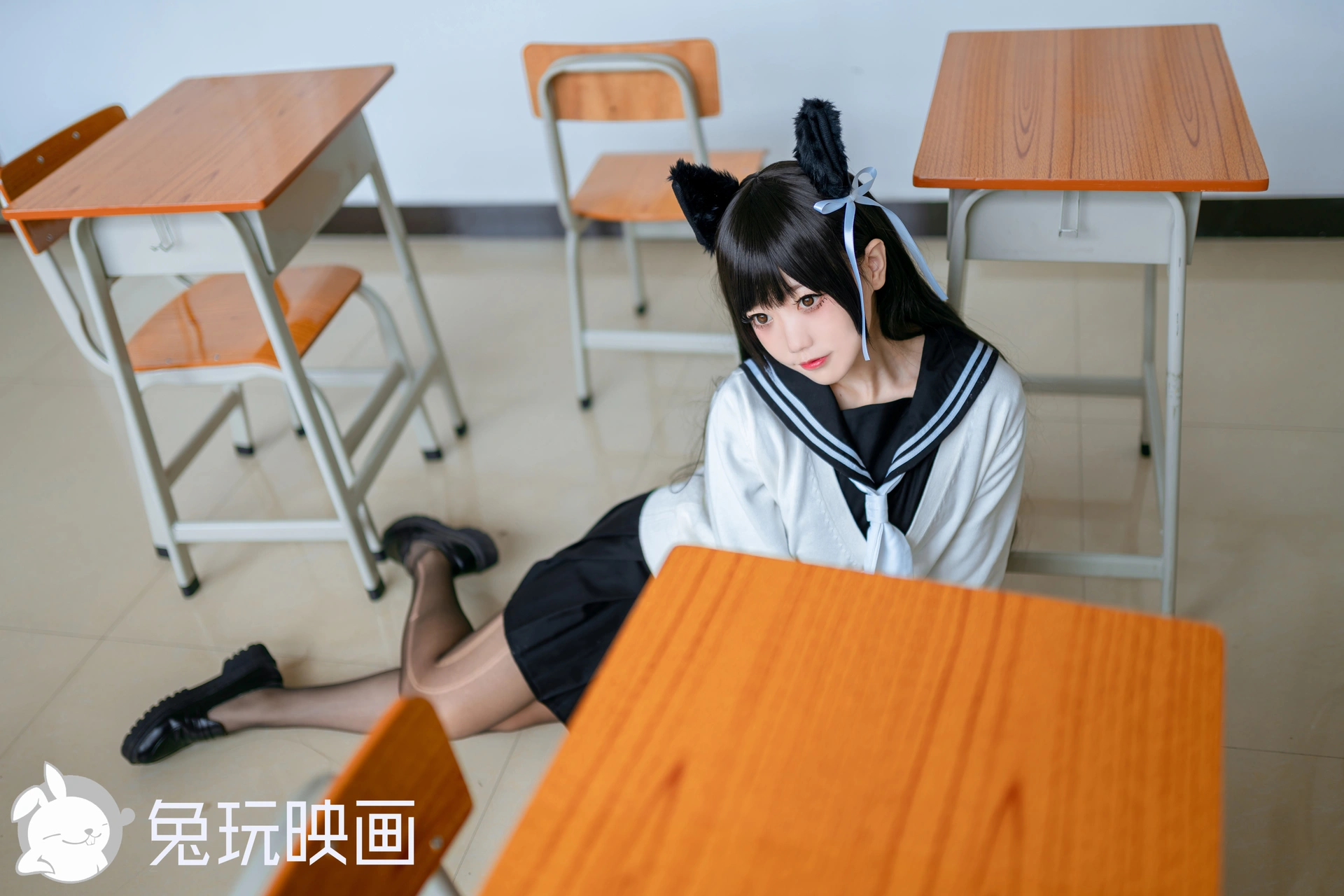 C33.001 爱宕黑丝JK [40P-460MB]