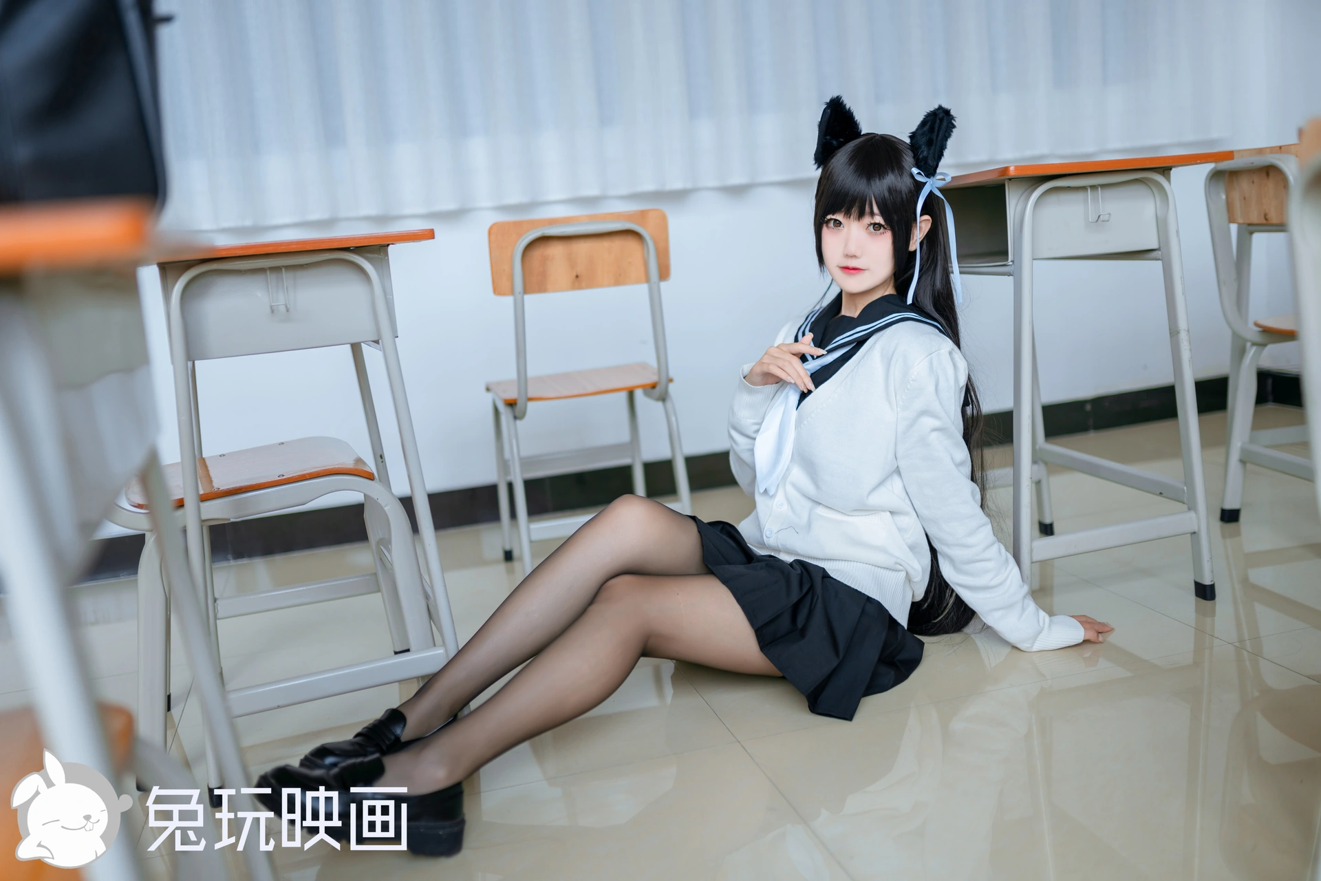 C33.001 爱宕黑丝JK [40P-460MB]