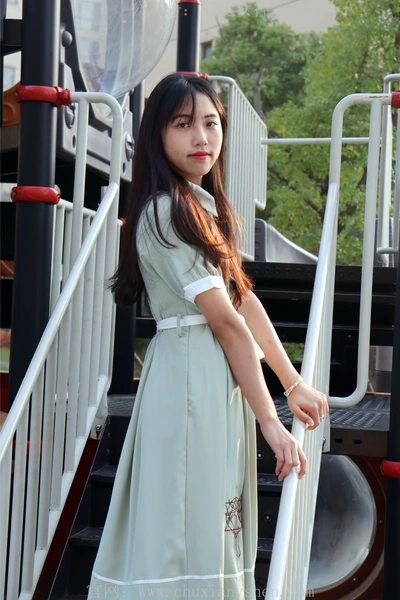 初夏女神 NO.002 雪糕 法式复古连衣裙搭36码白皮鞋[102P+1V／6.32GB]