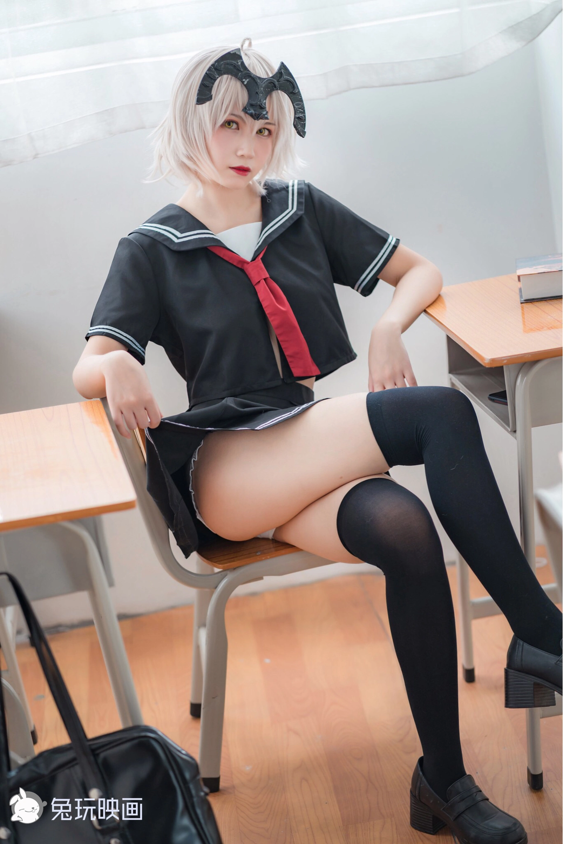 C06.004 黑贞校服 [41P-49MB]