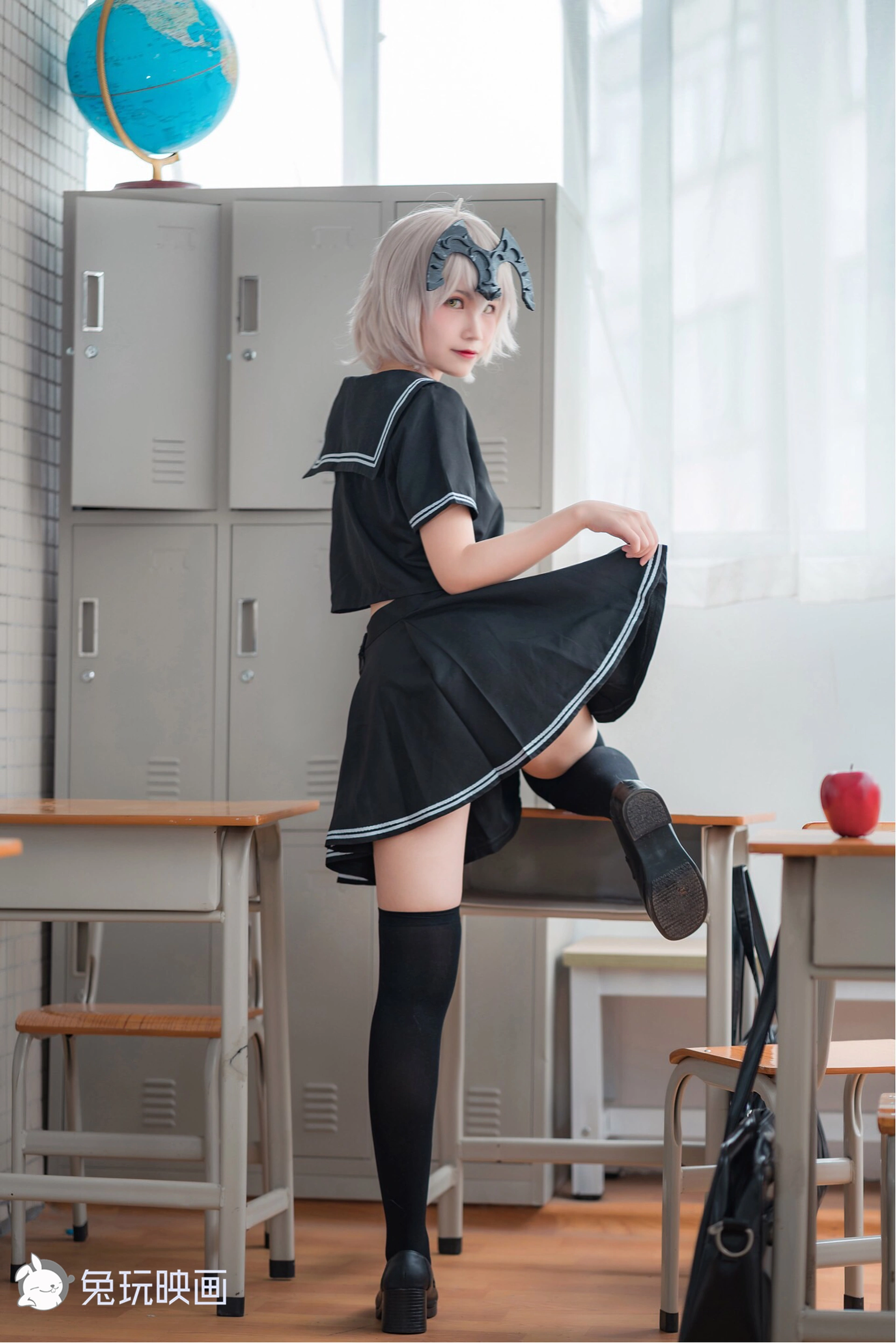 C06.004 黑贞校服 [41P-49MB]