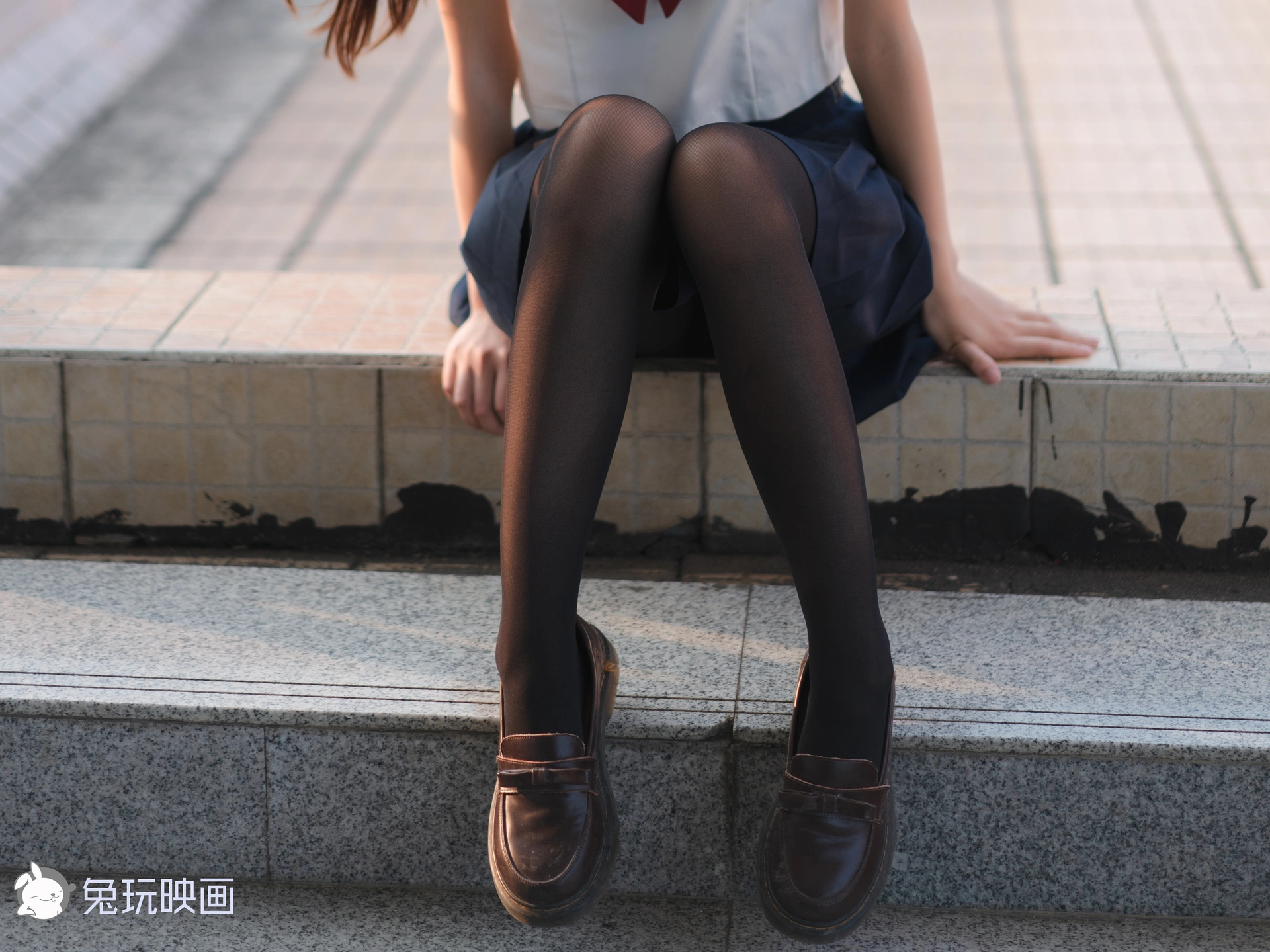 VOL.017 五更百鬼 黑丝学妹 [46P-962MB]