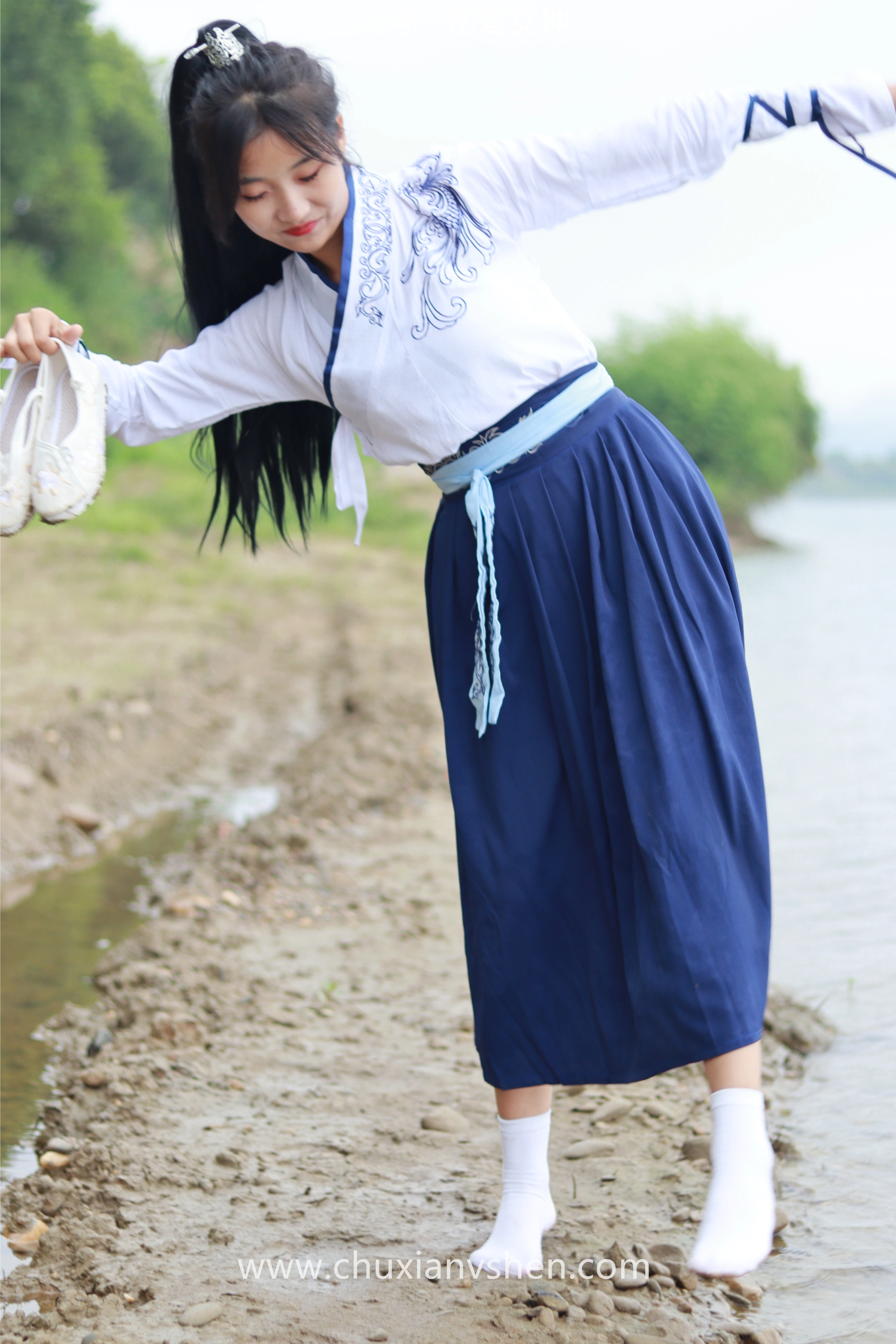 初夏女神 NO.051 双双&点点 剑侠情缘[168P+1V／6.34GB]