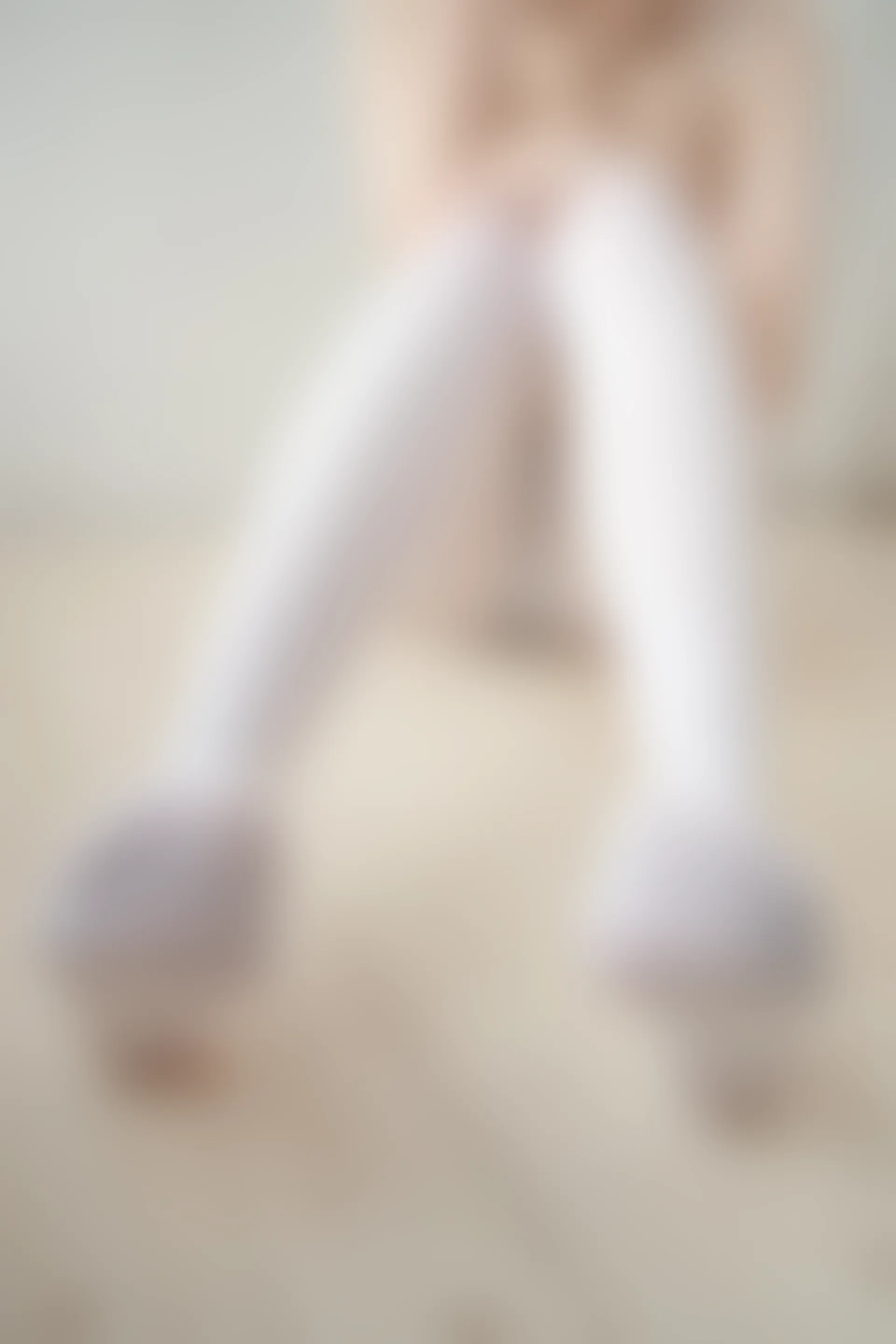 森萝财团 LOVEPLUS-004 [97P1V-2.35G]可爱, 森萝财团, 白丝, 美腿, 露背毛衣