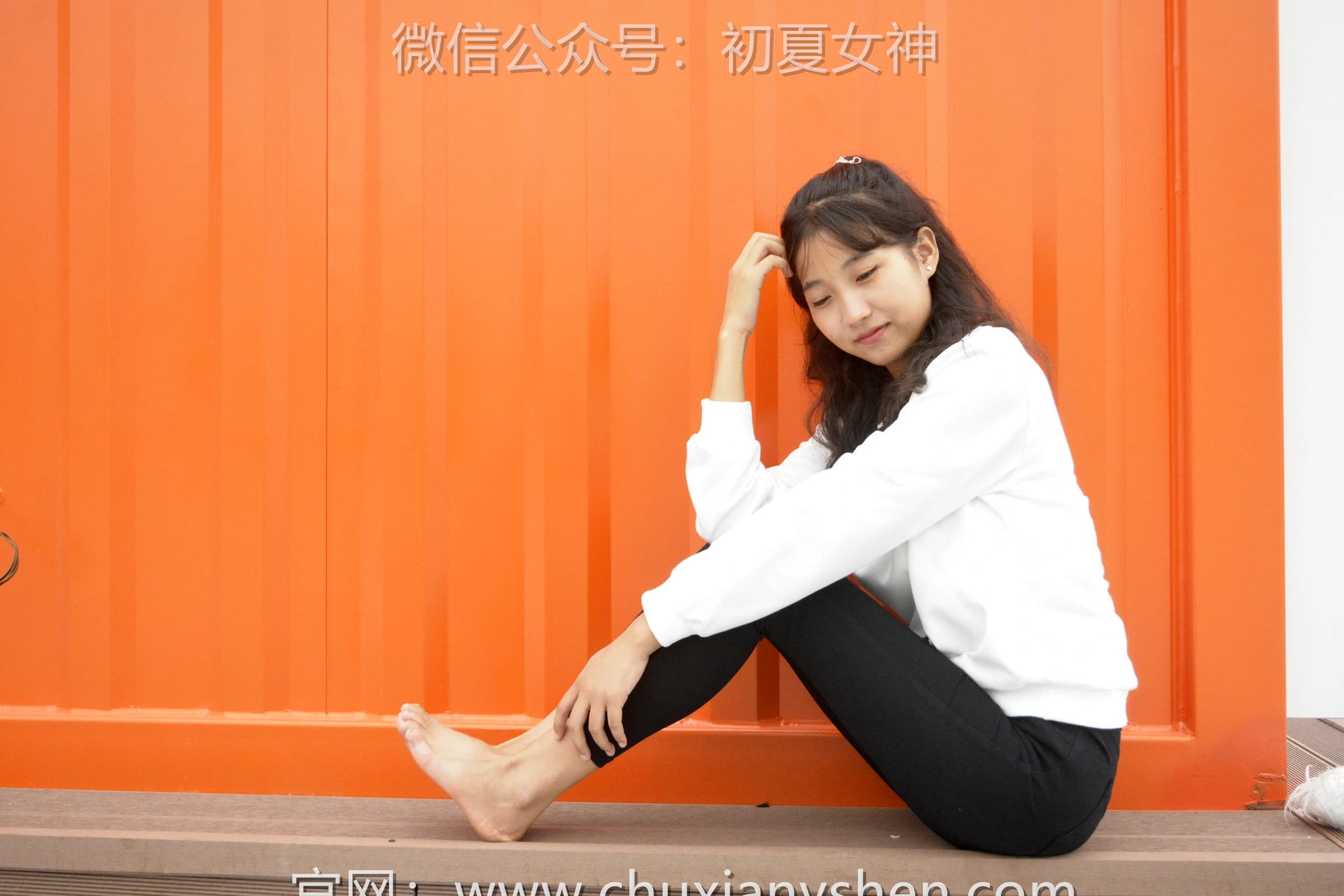 初夏女神 NO.082 点点 休闲卫衣[150P+1V／5.26GB]
