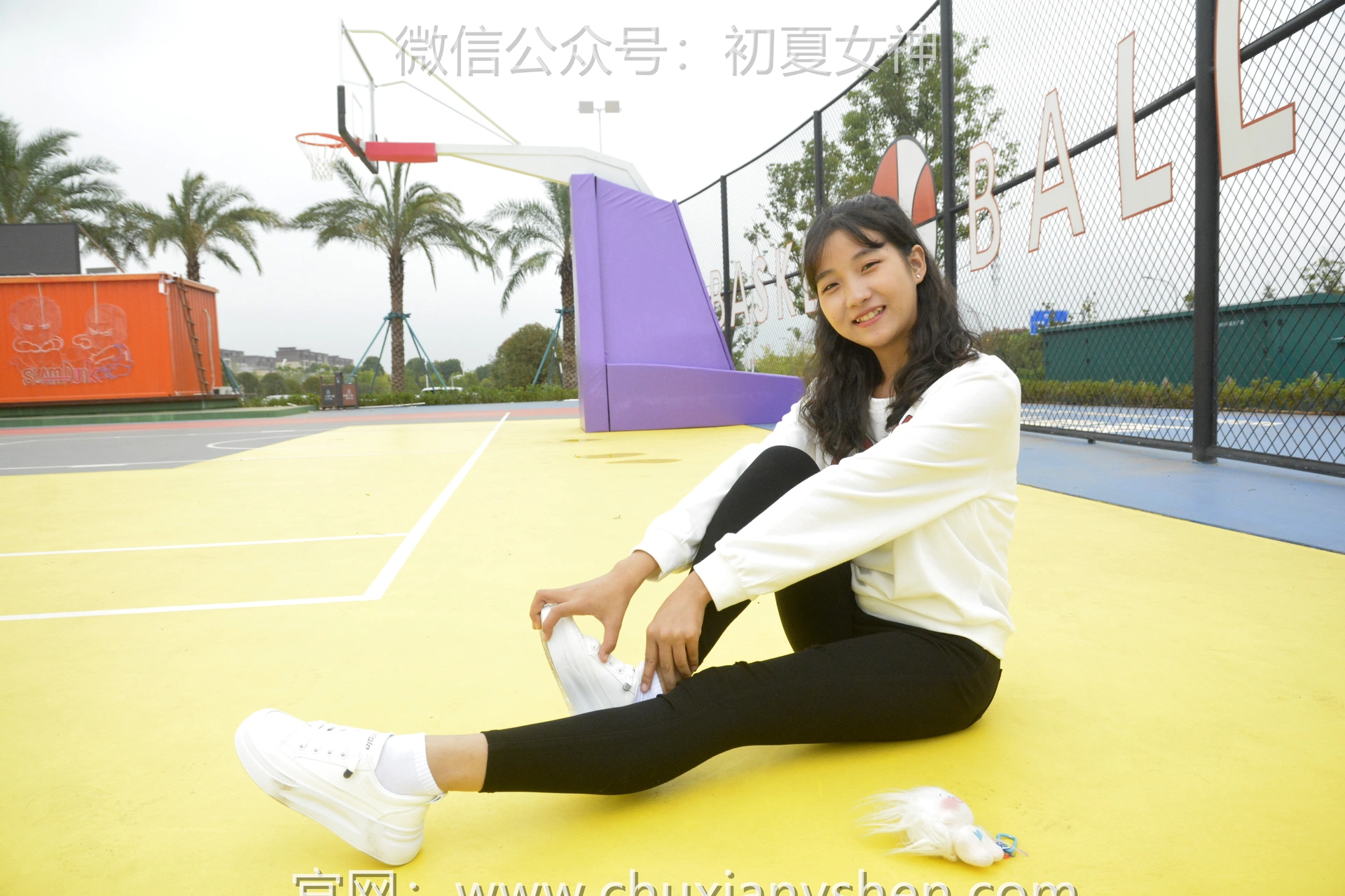 初夏女神 NO.082 点点 休闲卫衣[150P+1V／5.26GB]