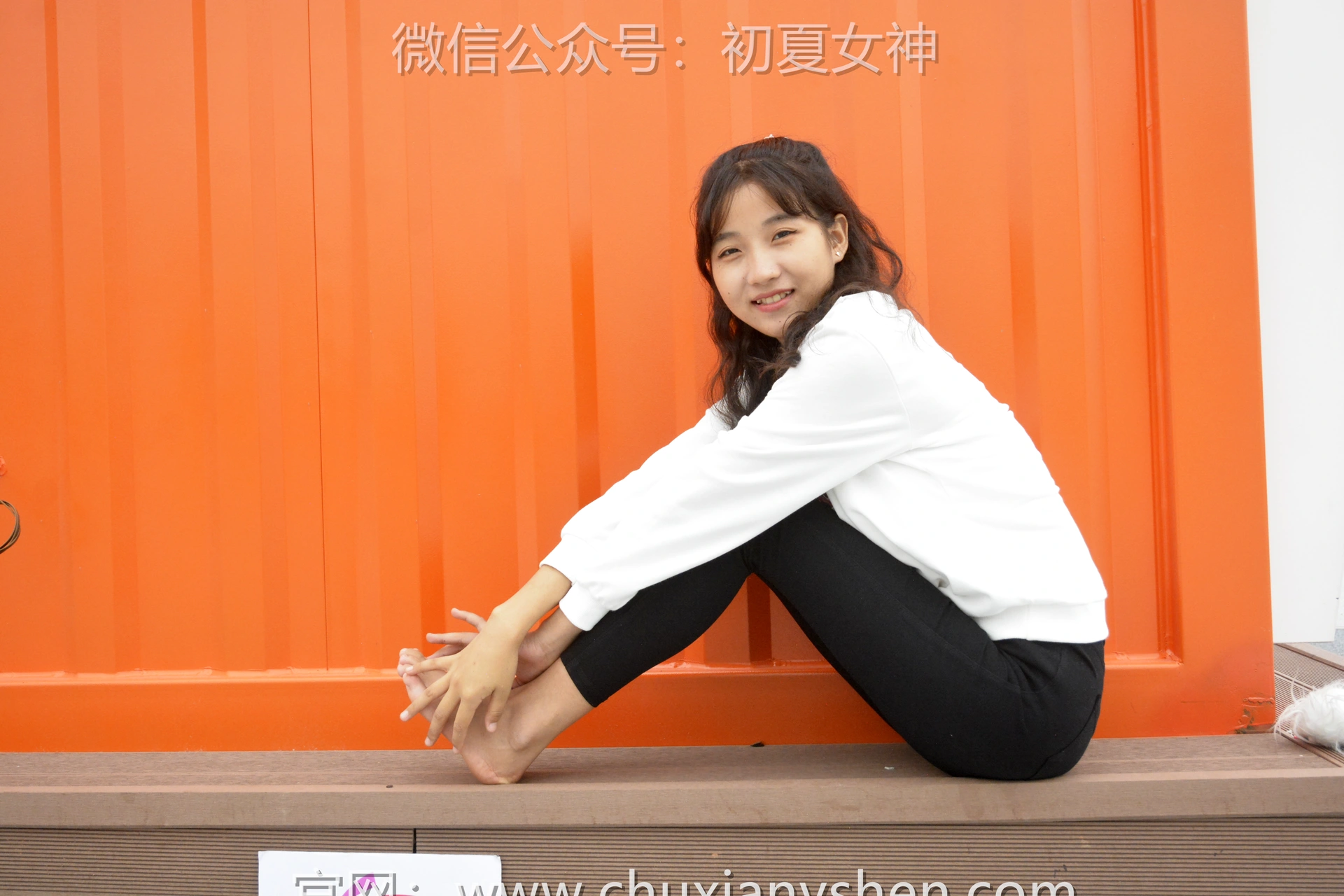 初夏女神 NO.082 点点 休闲卫衣[150P+1V／5.26GB]