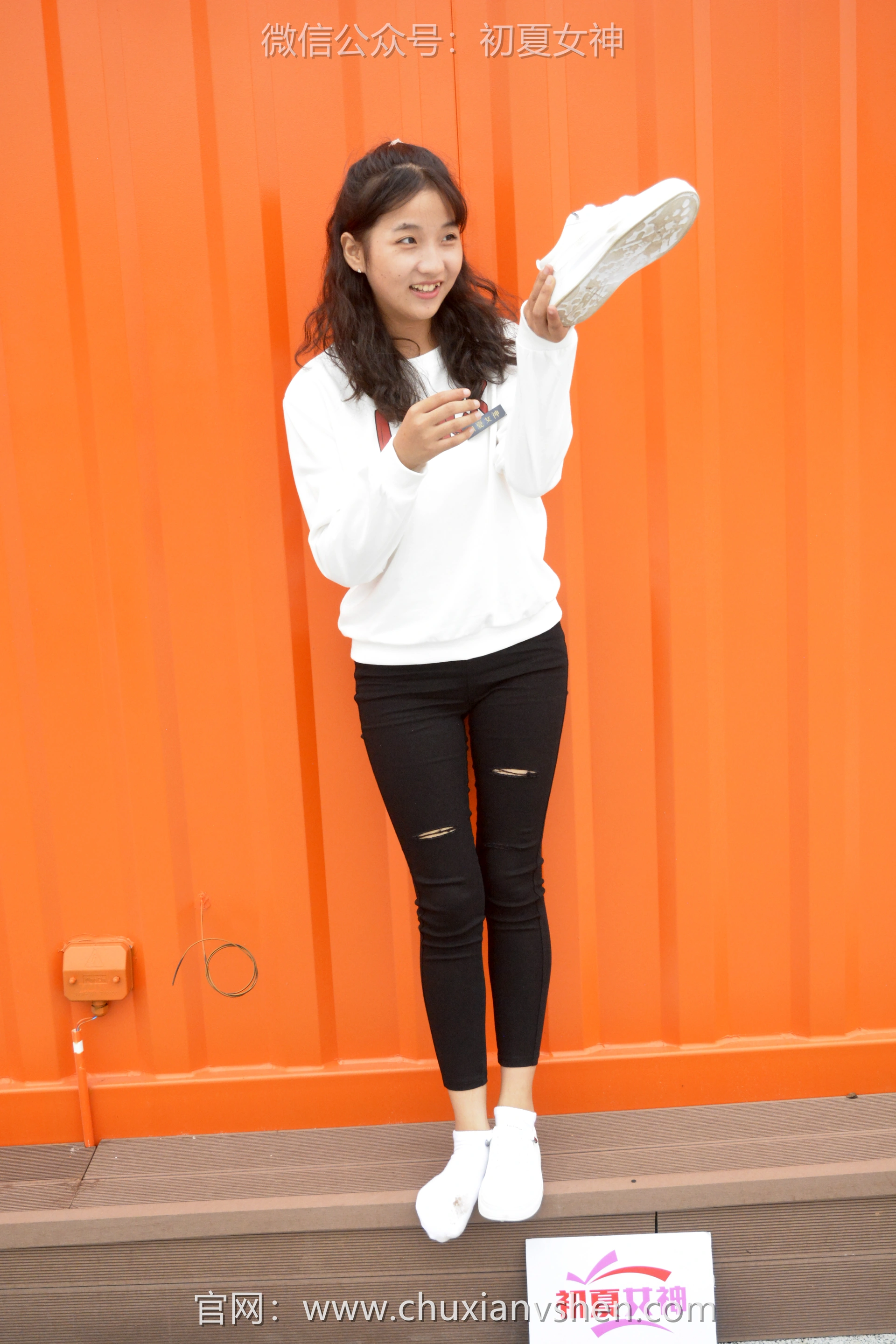 初夏女神 NO.082 点点 休闲卫衣[150P+1V／5.26GB]