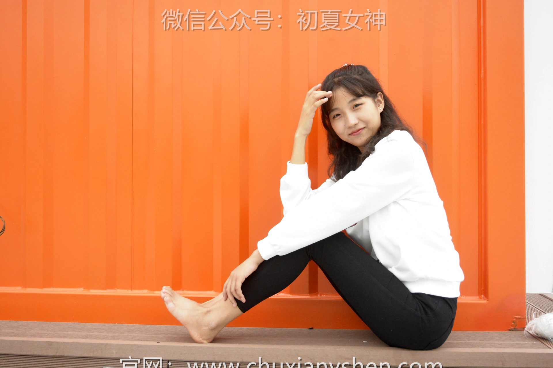 初夏女神 NO.082 点点 休闲卫衣[150P+1V／5.26GB]