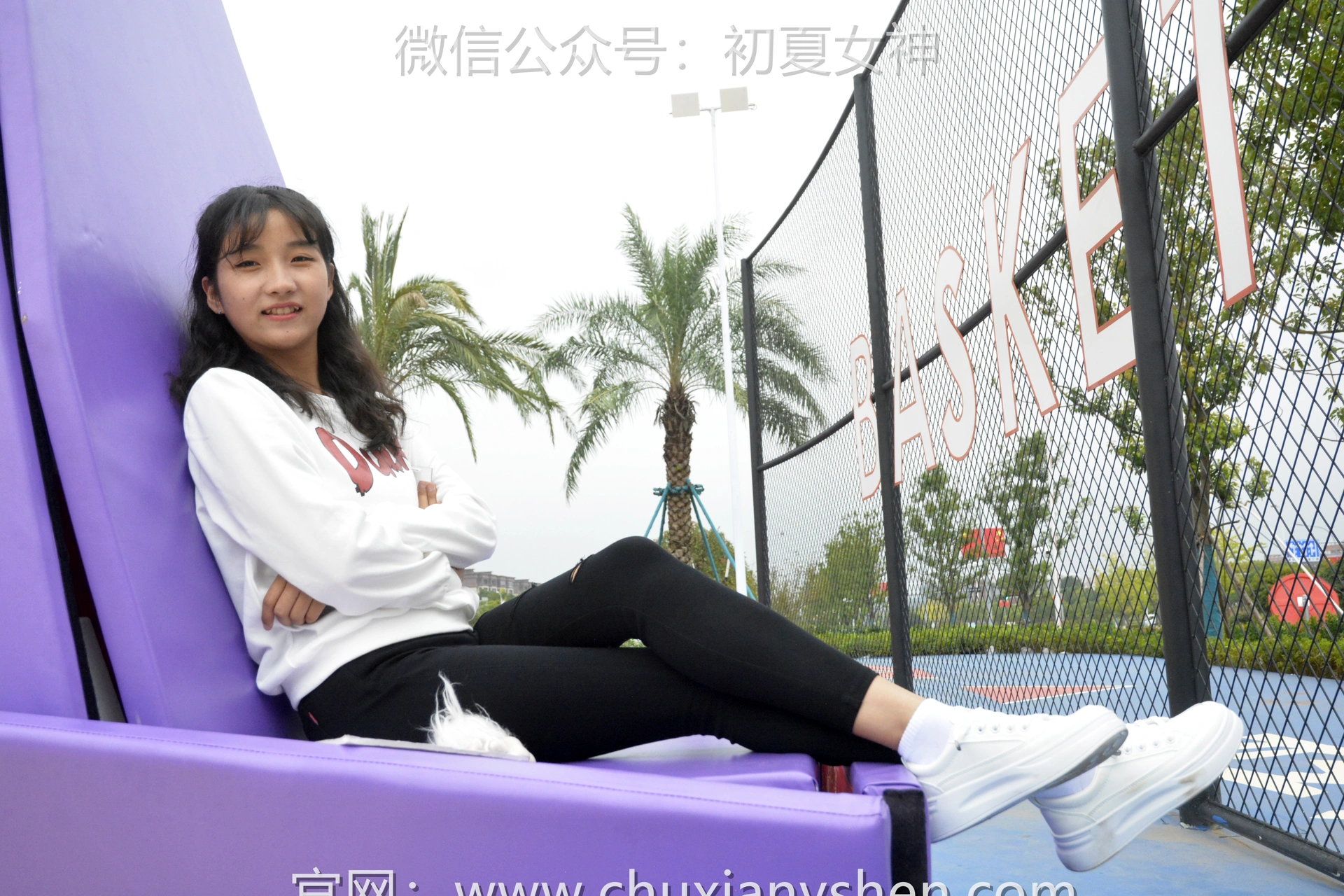 初夏女神 NO.082 点点 休闲卫衣[150P+1V／5.26GB]