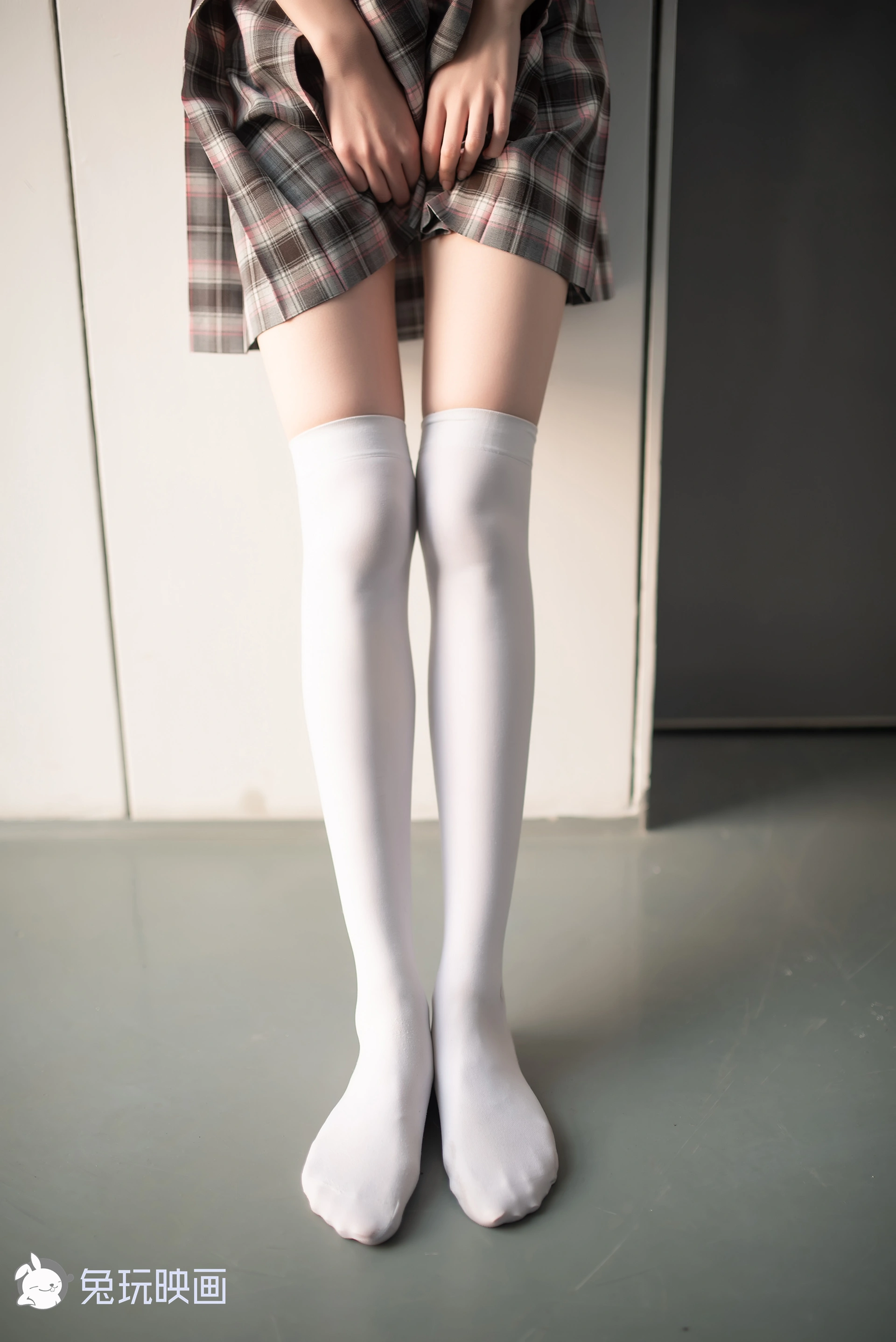 C06.002 白丝小细腿 [40P-68MB]