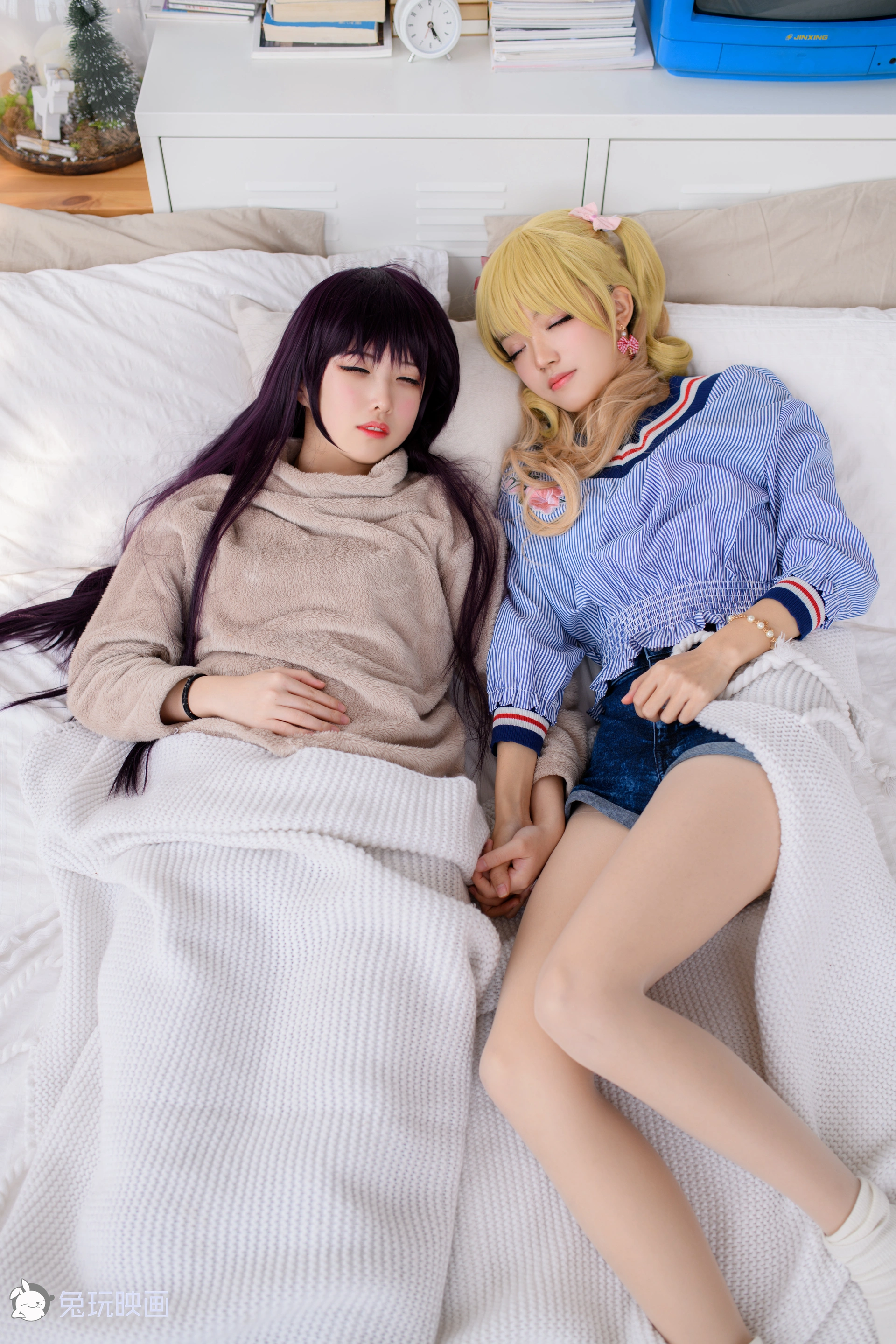 VOL.003 百合2 [24P-335MB]
