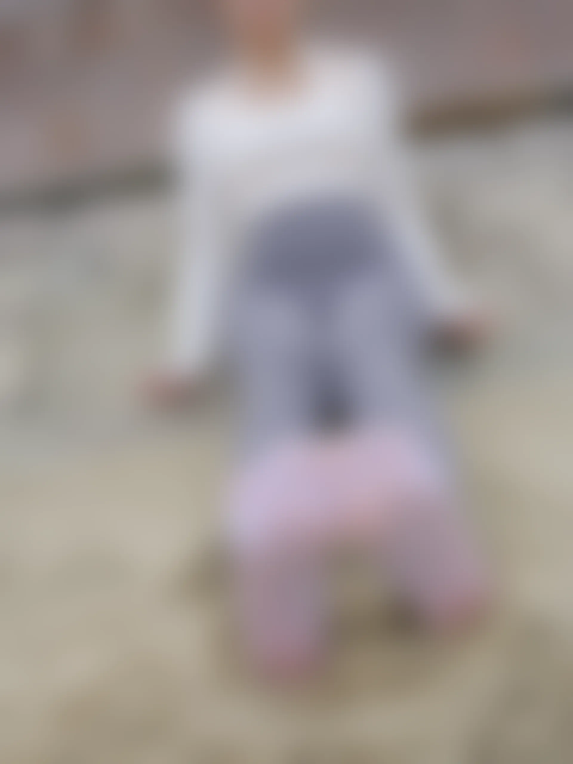 森萝财团 晴涩-11E 4K 白丝瑜伽服 [104P1V-7.44GB]