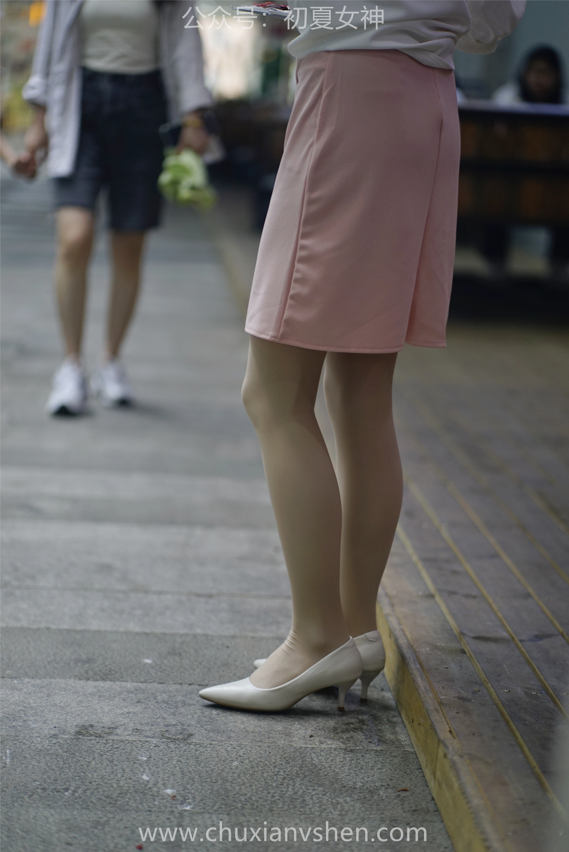 初夏女神 NO.066 大发 周末兼职[226P+1V／7.36GB]