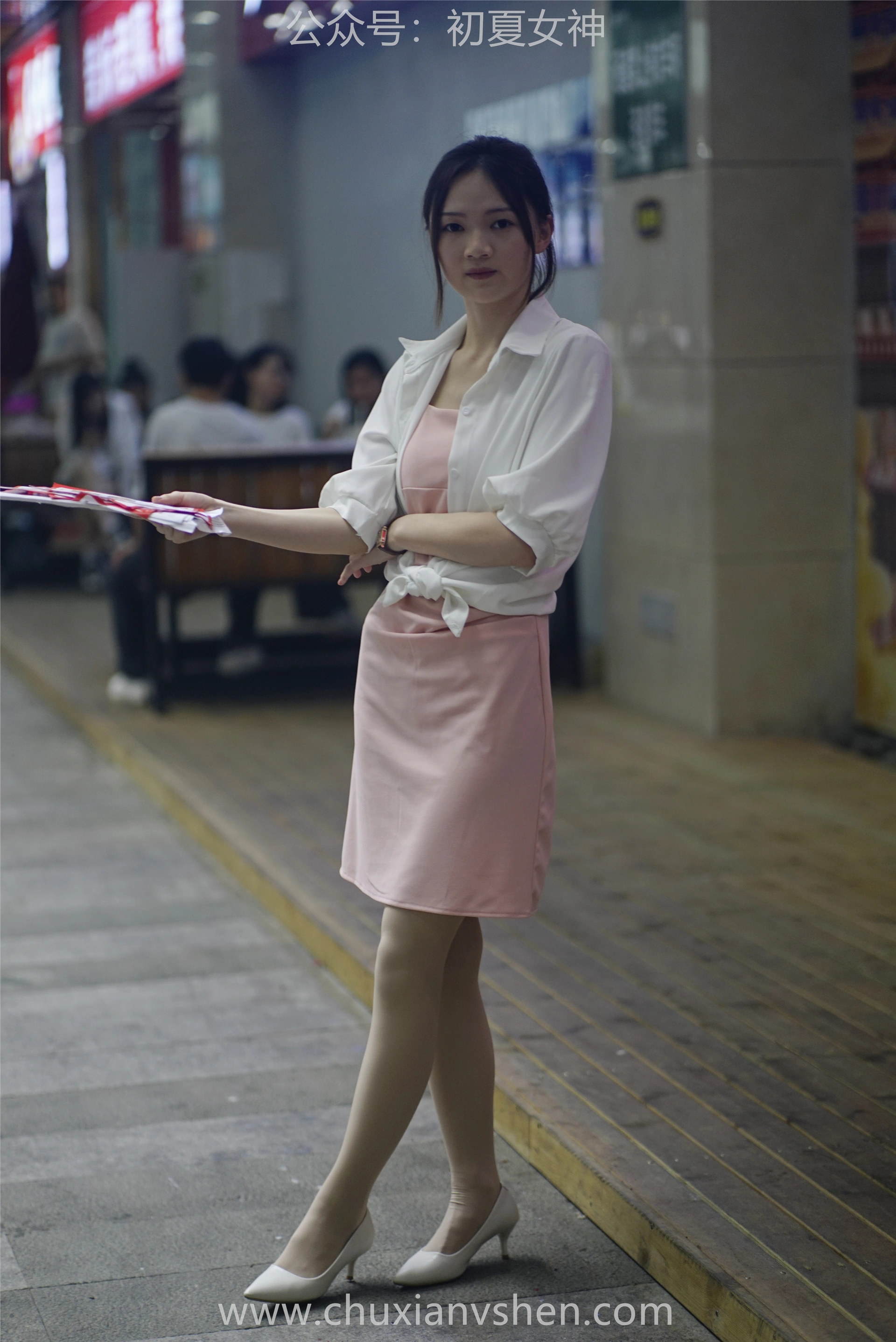 初夏女神 NO.066 大发 周末兼职[226P+1V／7.36GB]