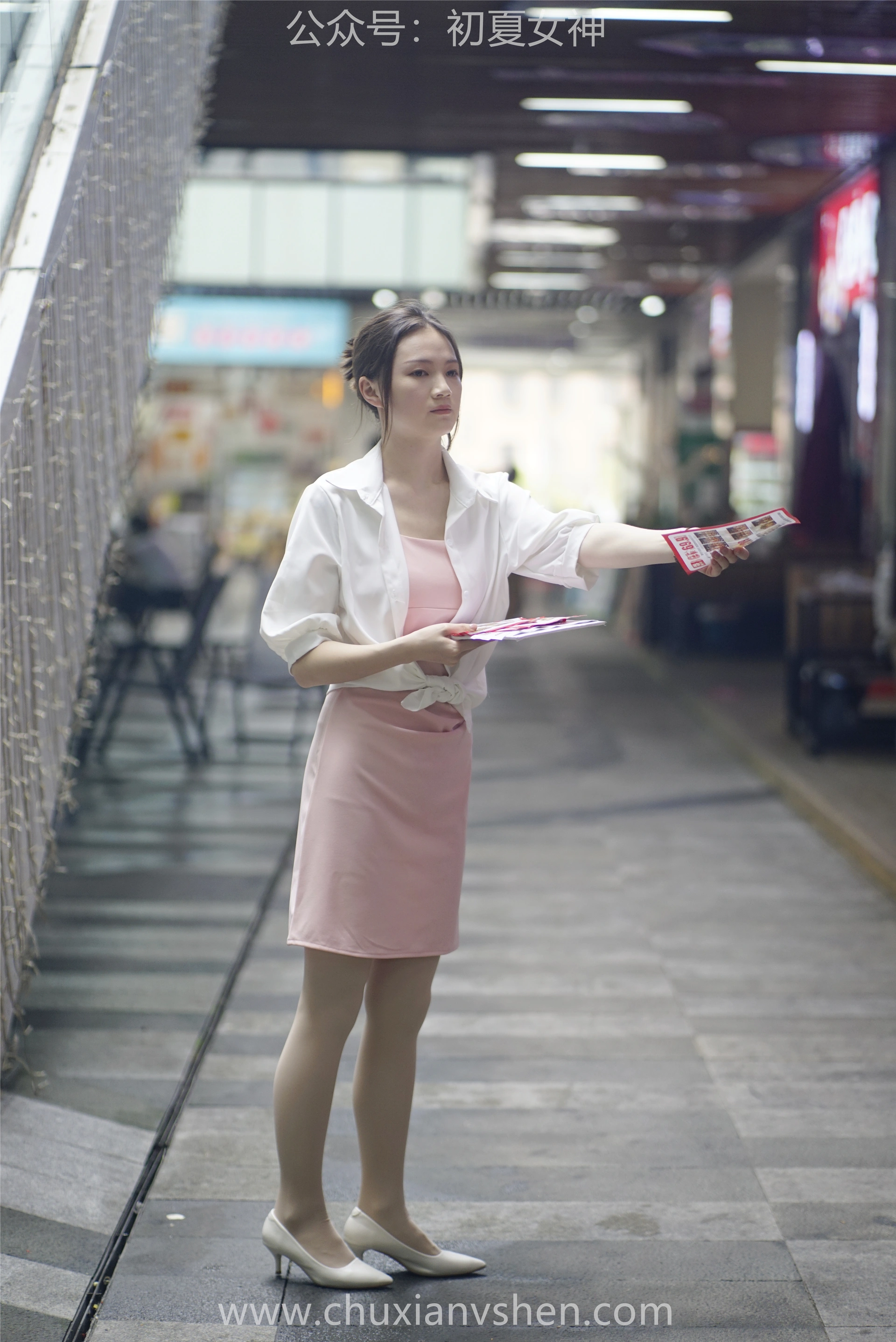初夏女神 NO.066 大发 周末兼职[226P+1V／7.36GB]