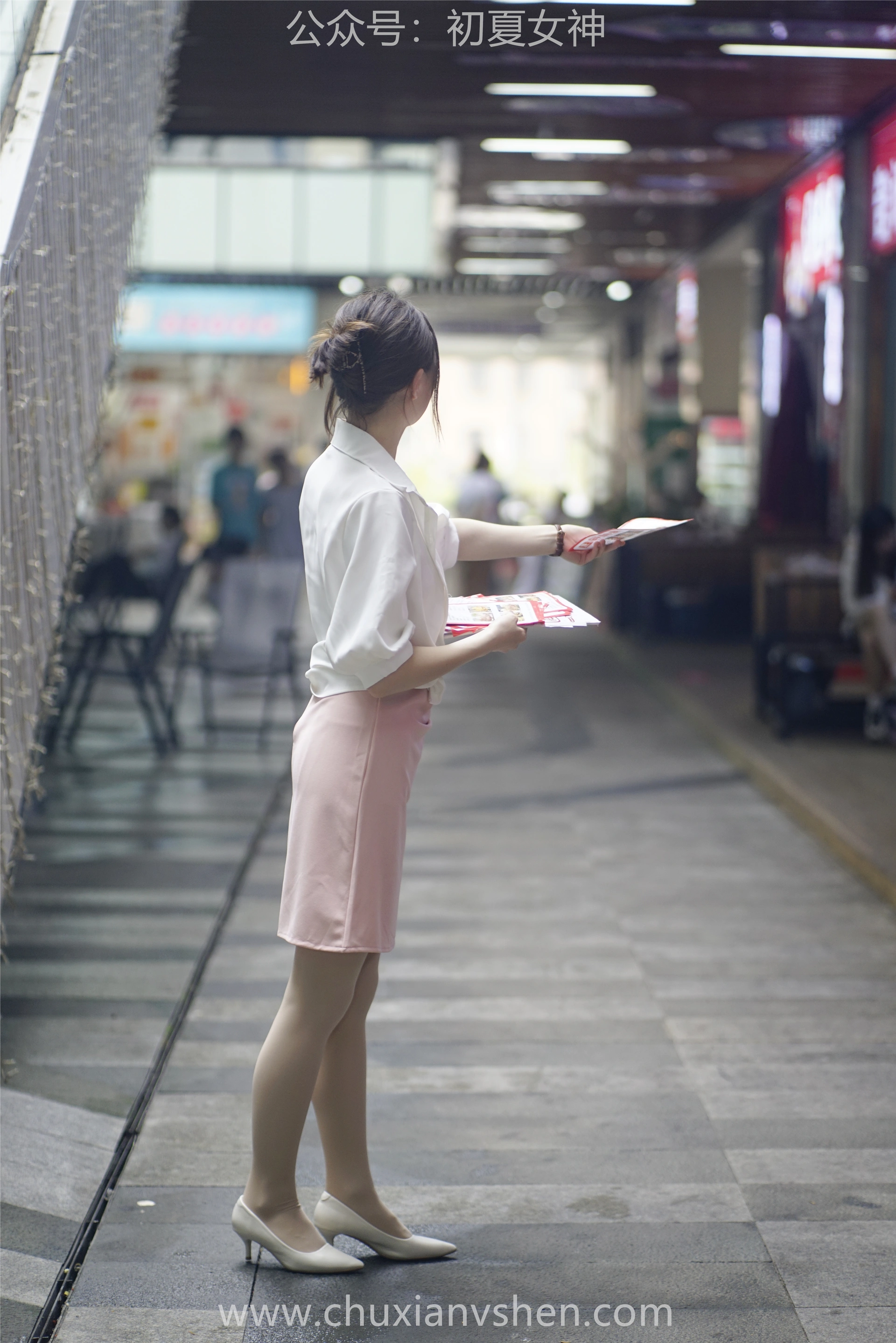 初夏女神 NO.066 大发 周末兼职[226P+1V／7.36GB]