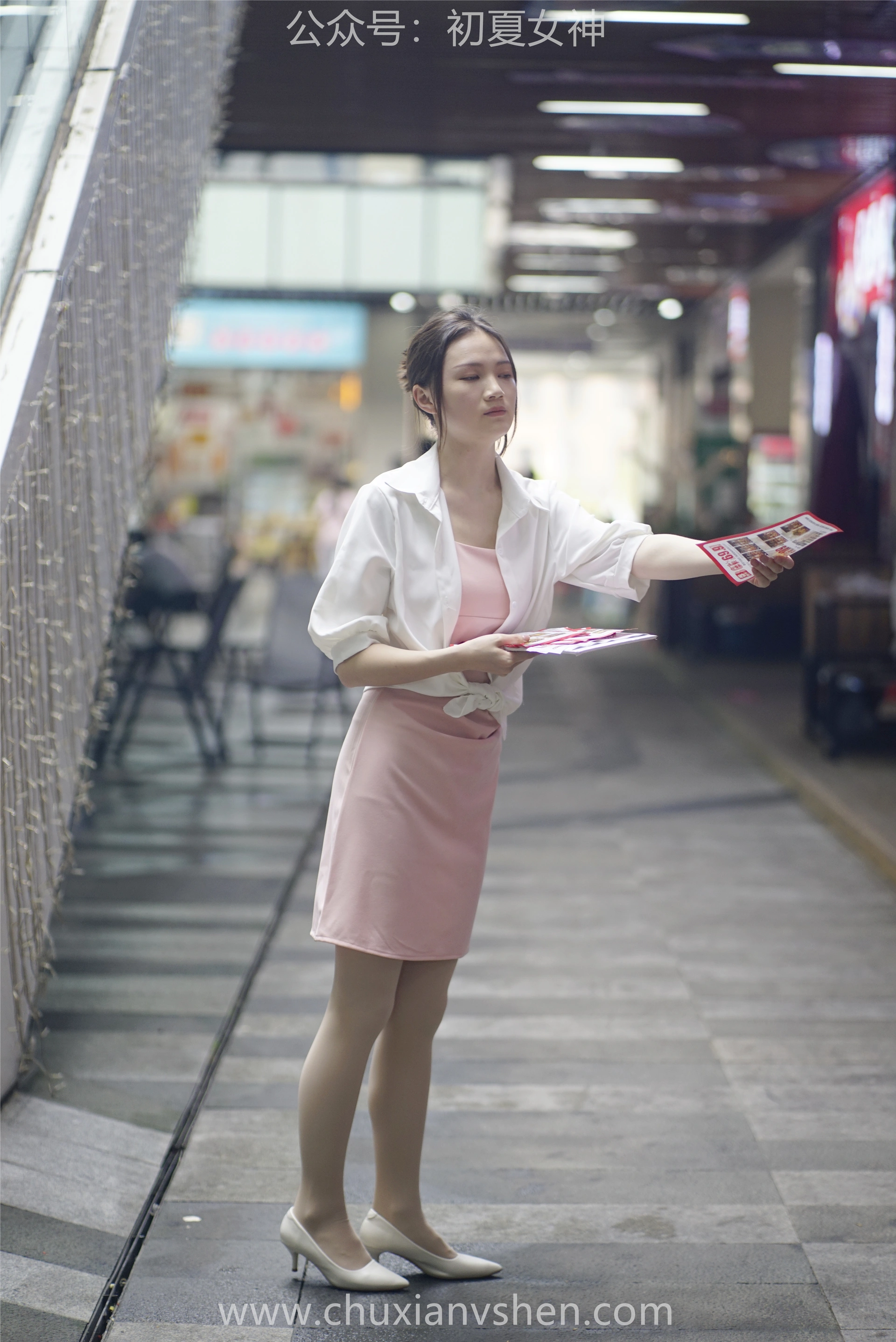 初夏女神 NO.066 大发 周末兼职[226P+1V／7.36GB]