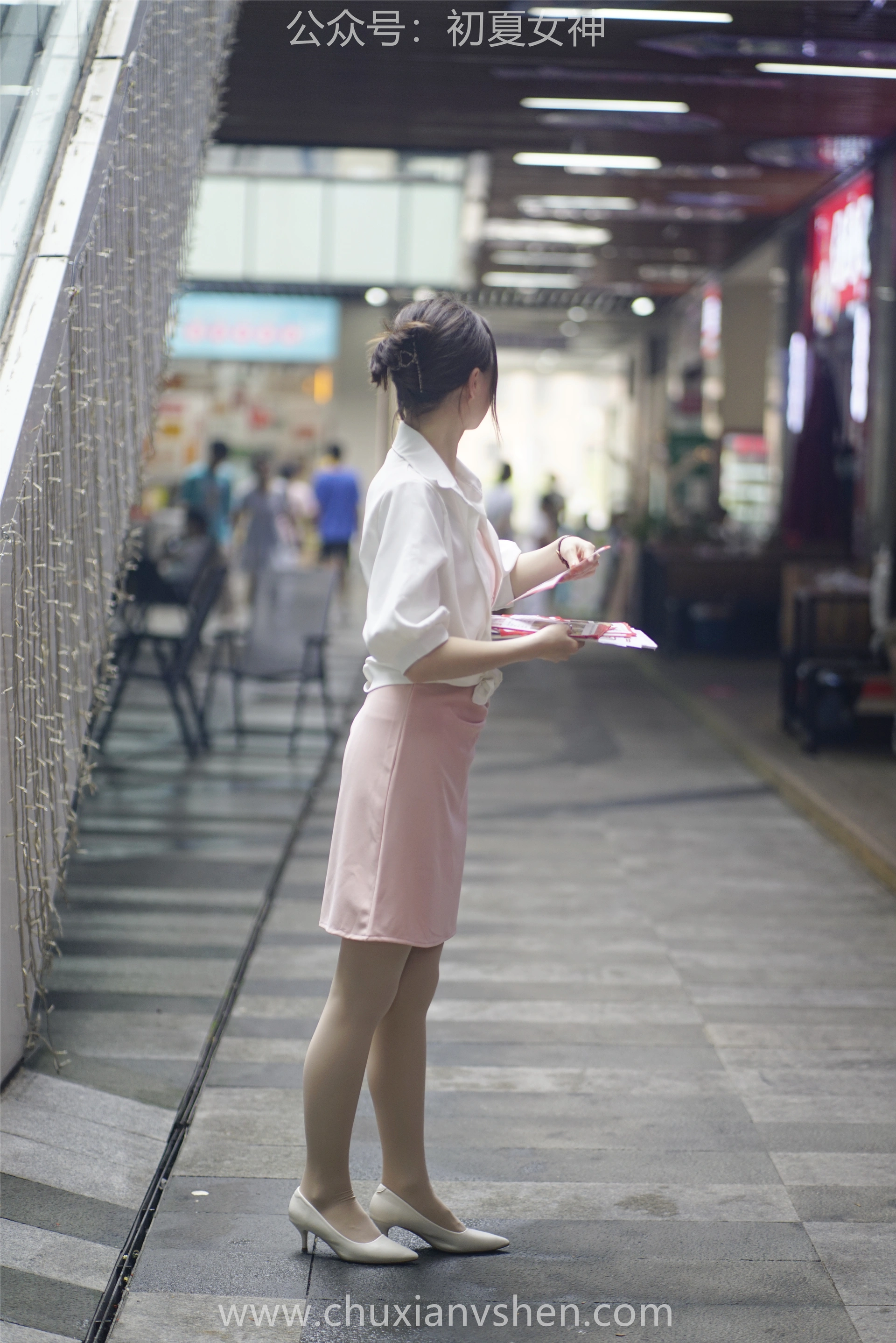 初夏女神 NO.066 大发 周末兼职[226P+1V／7.36GB]